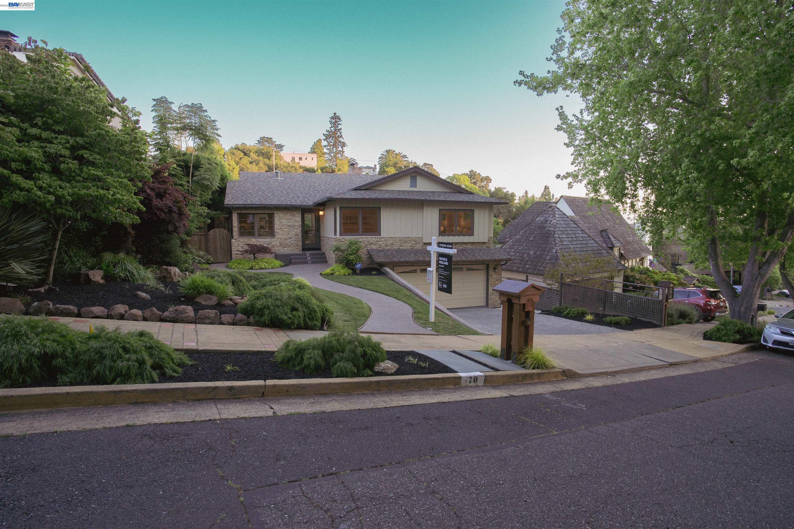 Homes For Sale in Piedmont, CA