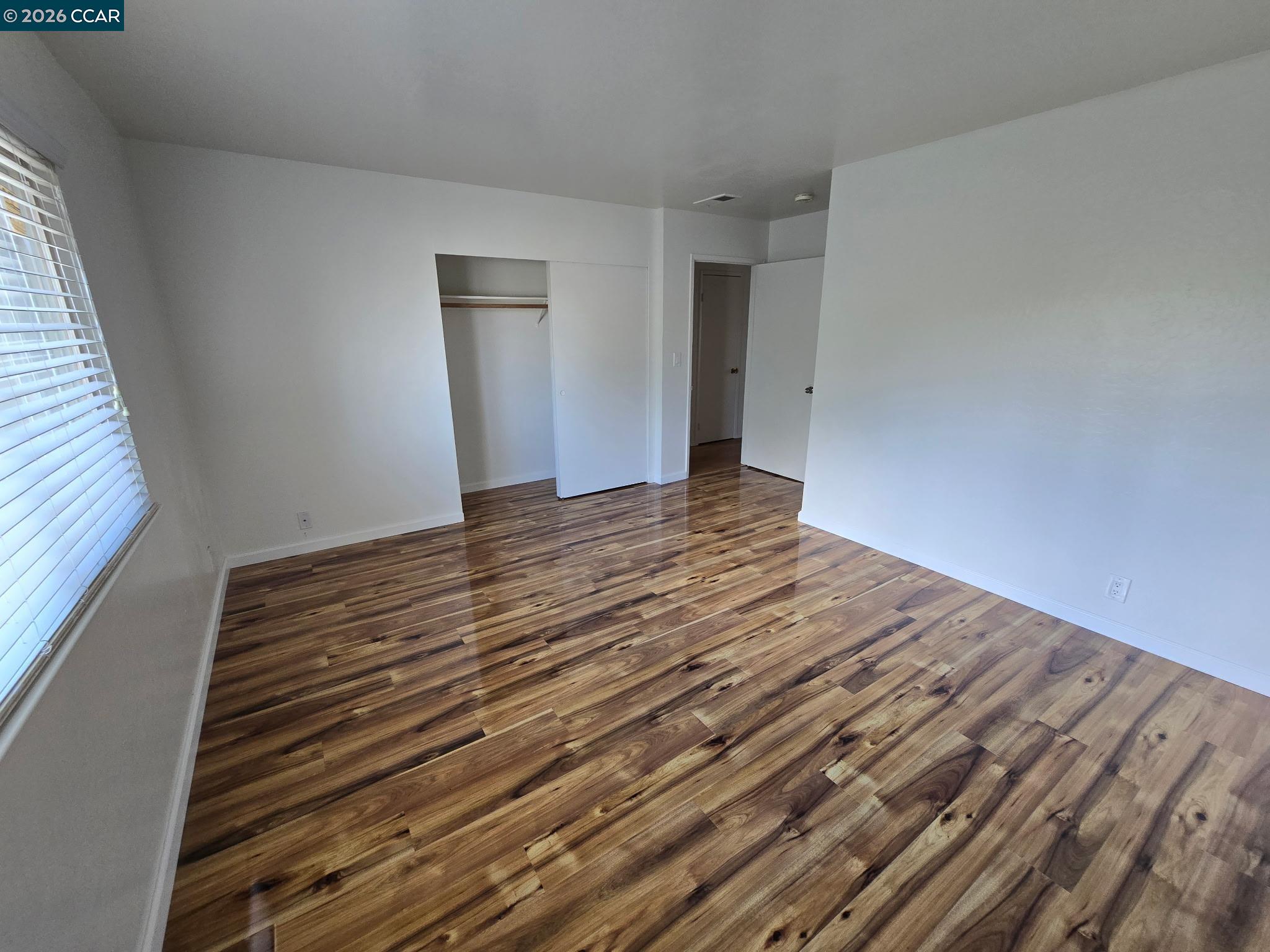 Photo #4: 41133064 Listing: Photo #4