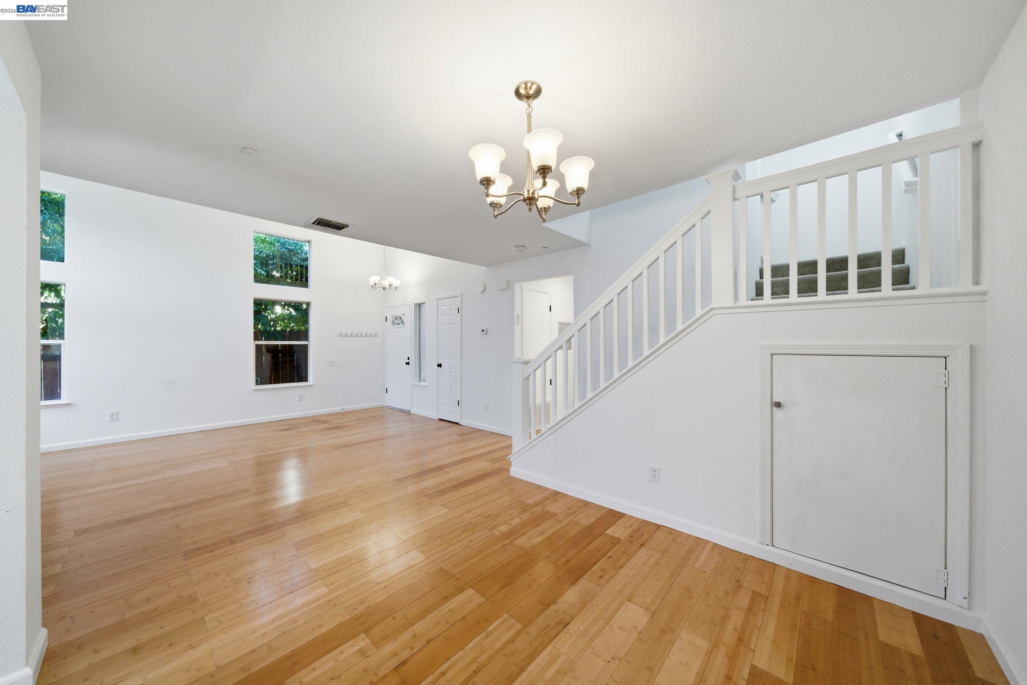 227 Clearpointe Drive, Vallejo CA 94591 — photo 8