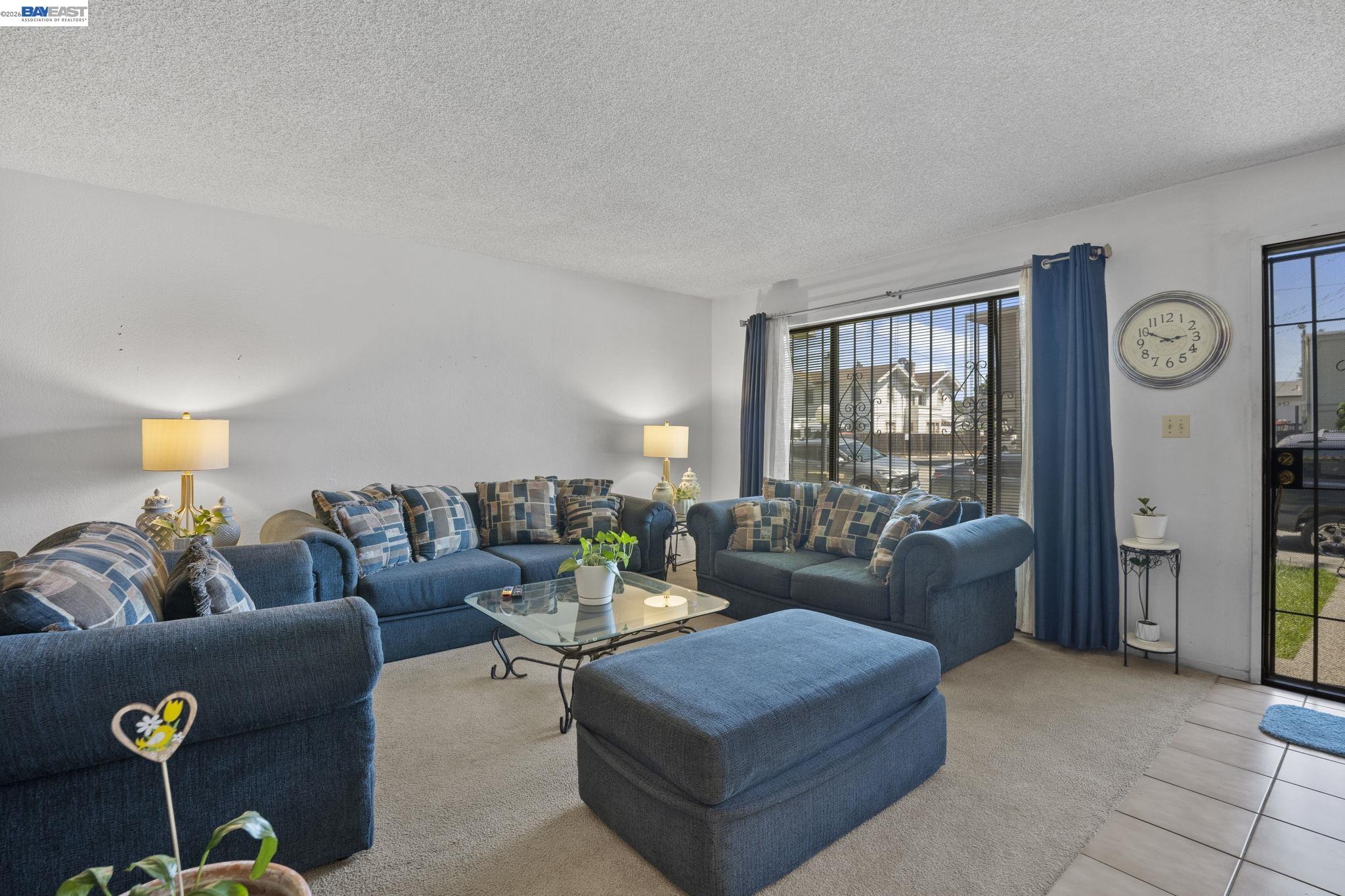 Photo #6: 41133087 Listing: Photo #6