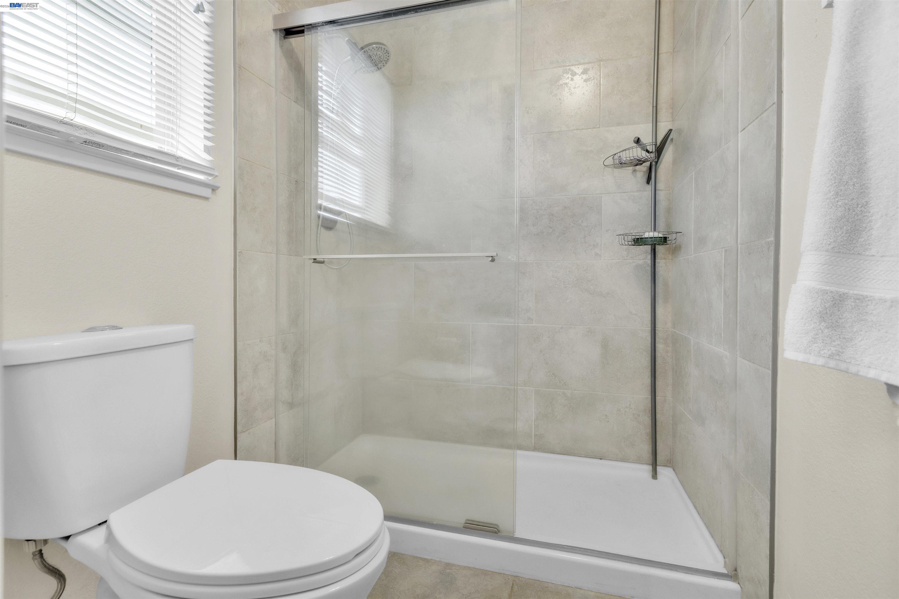 5059 Glenhollow Way, Antioch CA 94531 — photo 16
