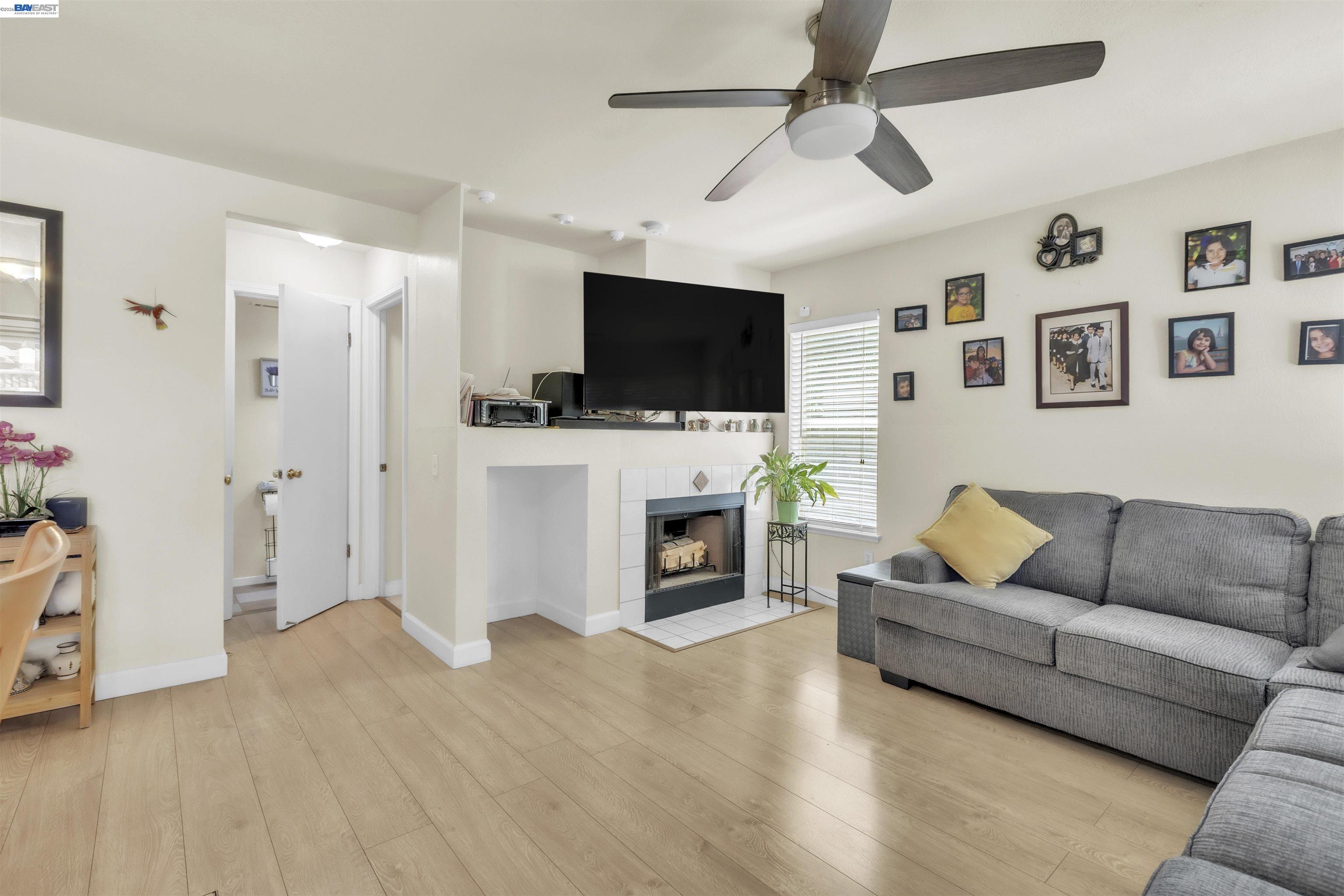 5059 Glenhollow Way, Antioch CA 94531 — photo 8