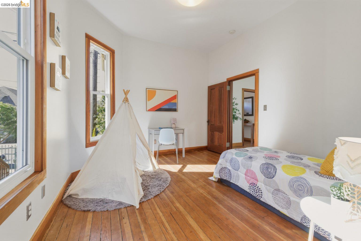 962 55Th St, Oakland, CA, 94608