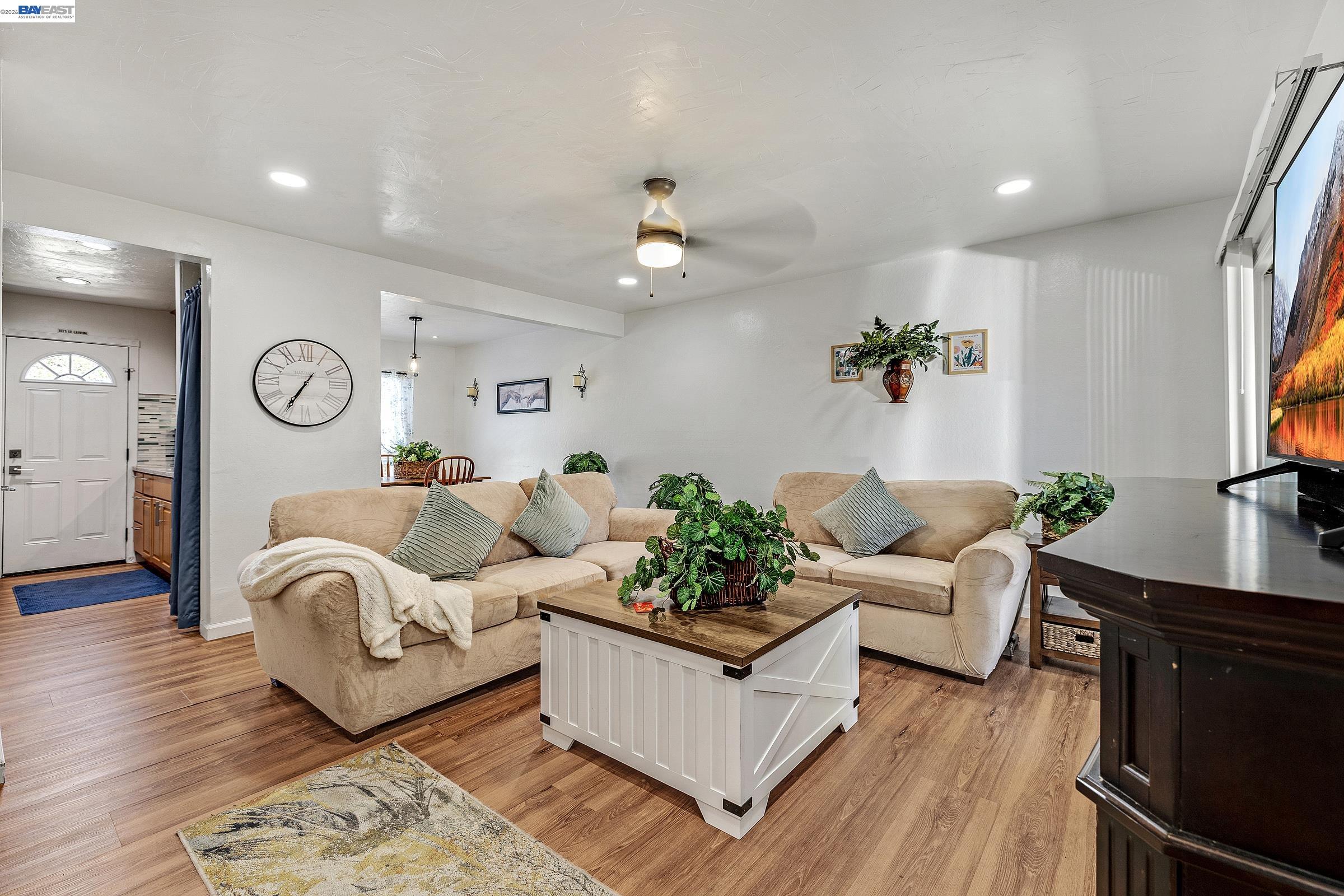 Photo #18: 41133137 Listing: Photo #18