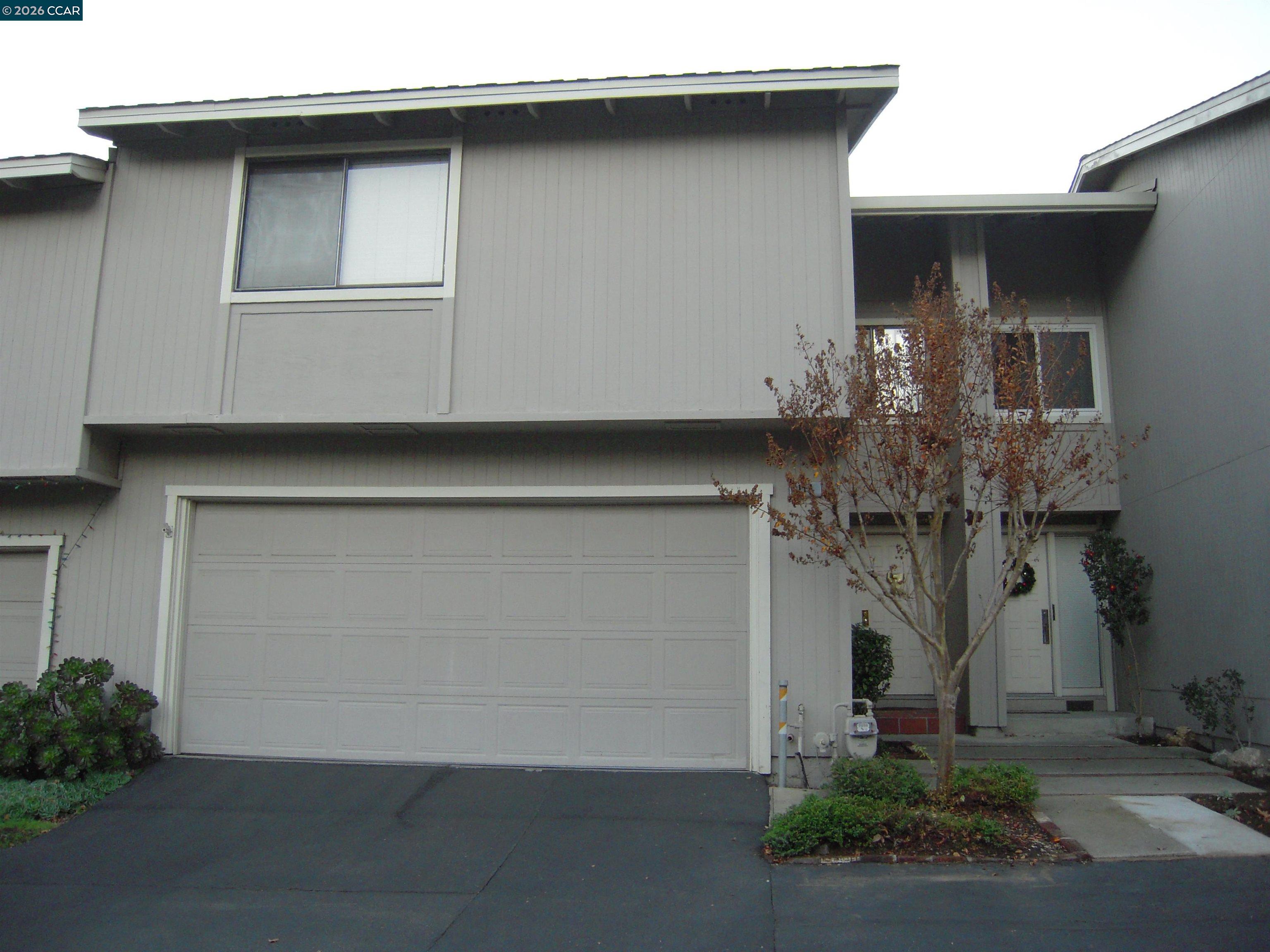 Photo #2: 41133142 Listing: Photo #2