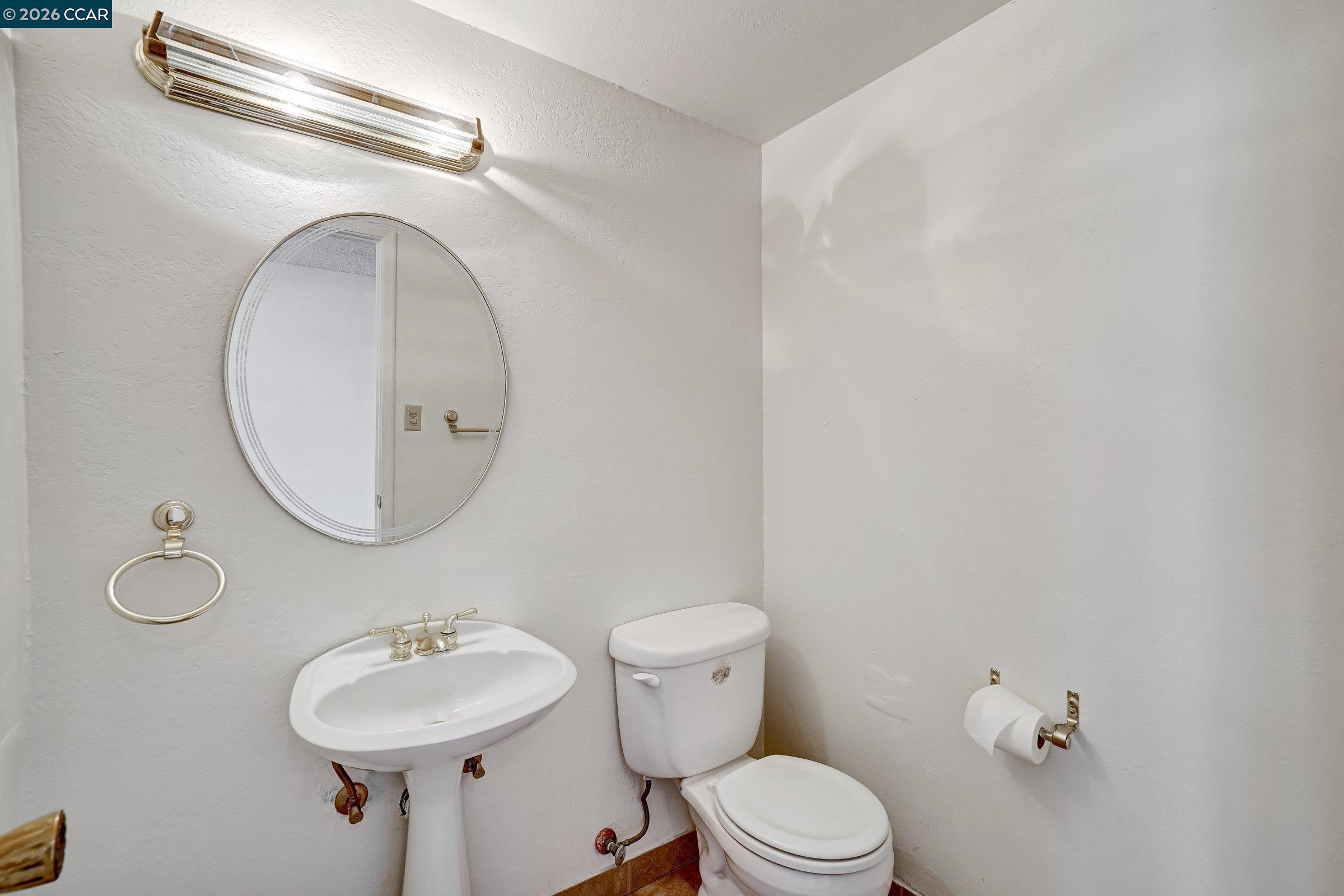 Photo #15: 41133142 Listing: Photo #15