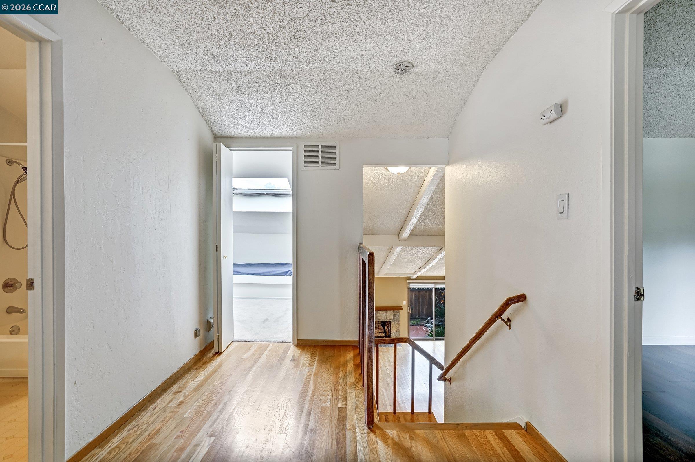 Photo #17: 41133142 Listing: Photo #17
