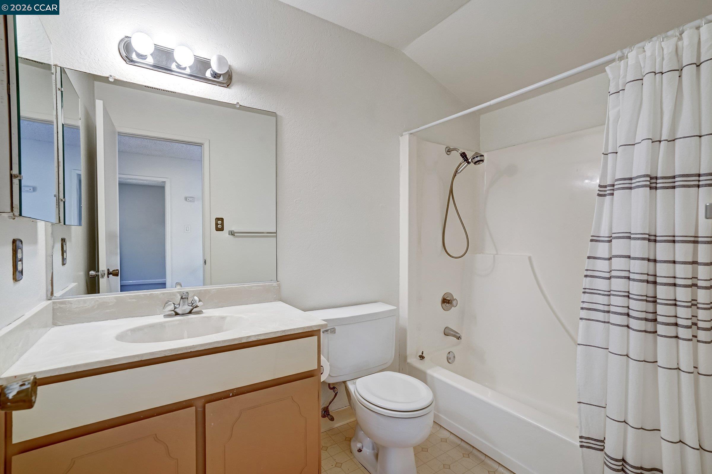 Photo #25: 41133142 Listing: Photo #25