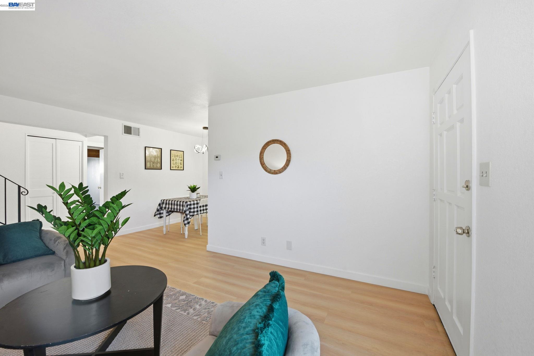 Photo #7: 41133162 Listing: Photo #7