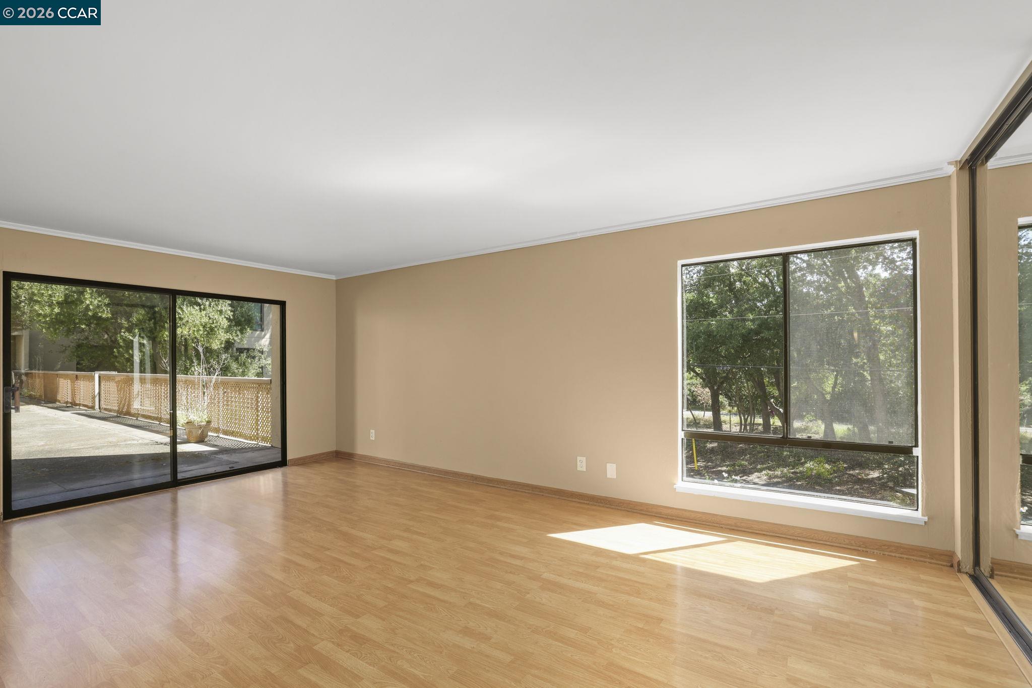 Photo #5: 41133165 Listing: Photo #5