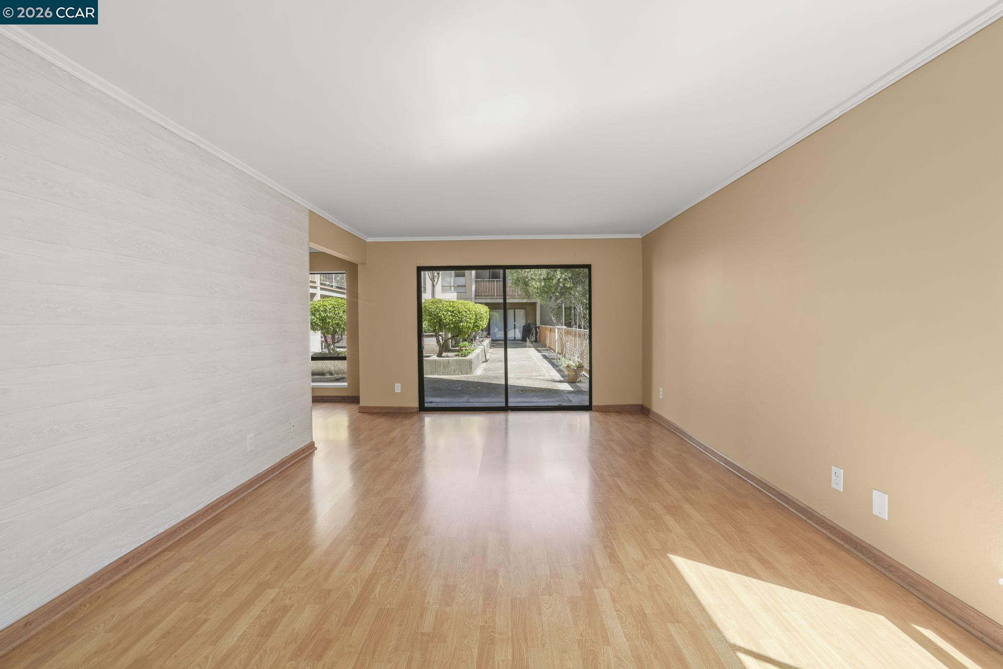 Photo #6: 41133165 Listing: Photo #6