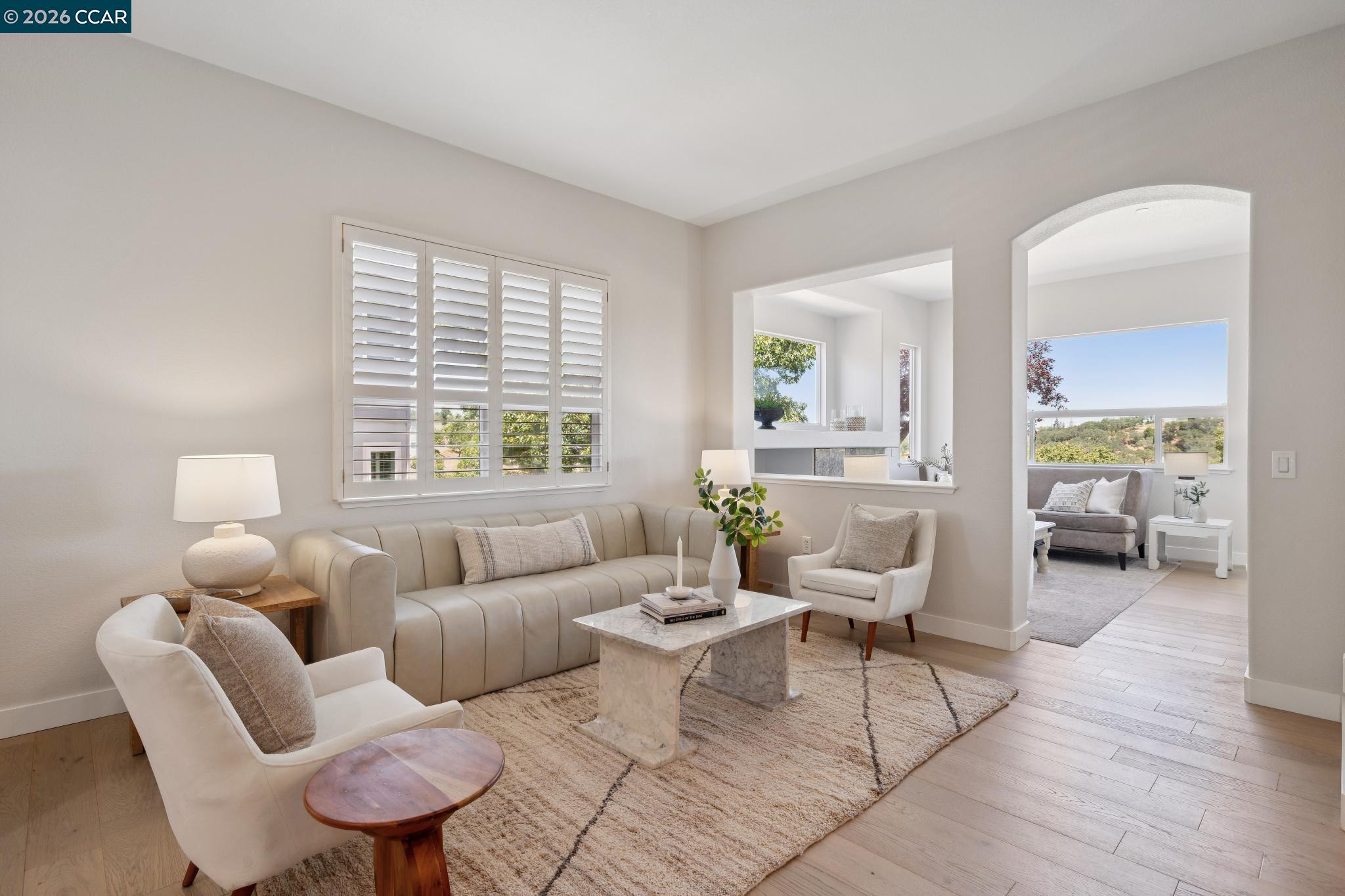 Photo #3: 41133169 Listing: Photo #3