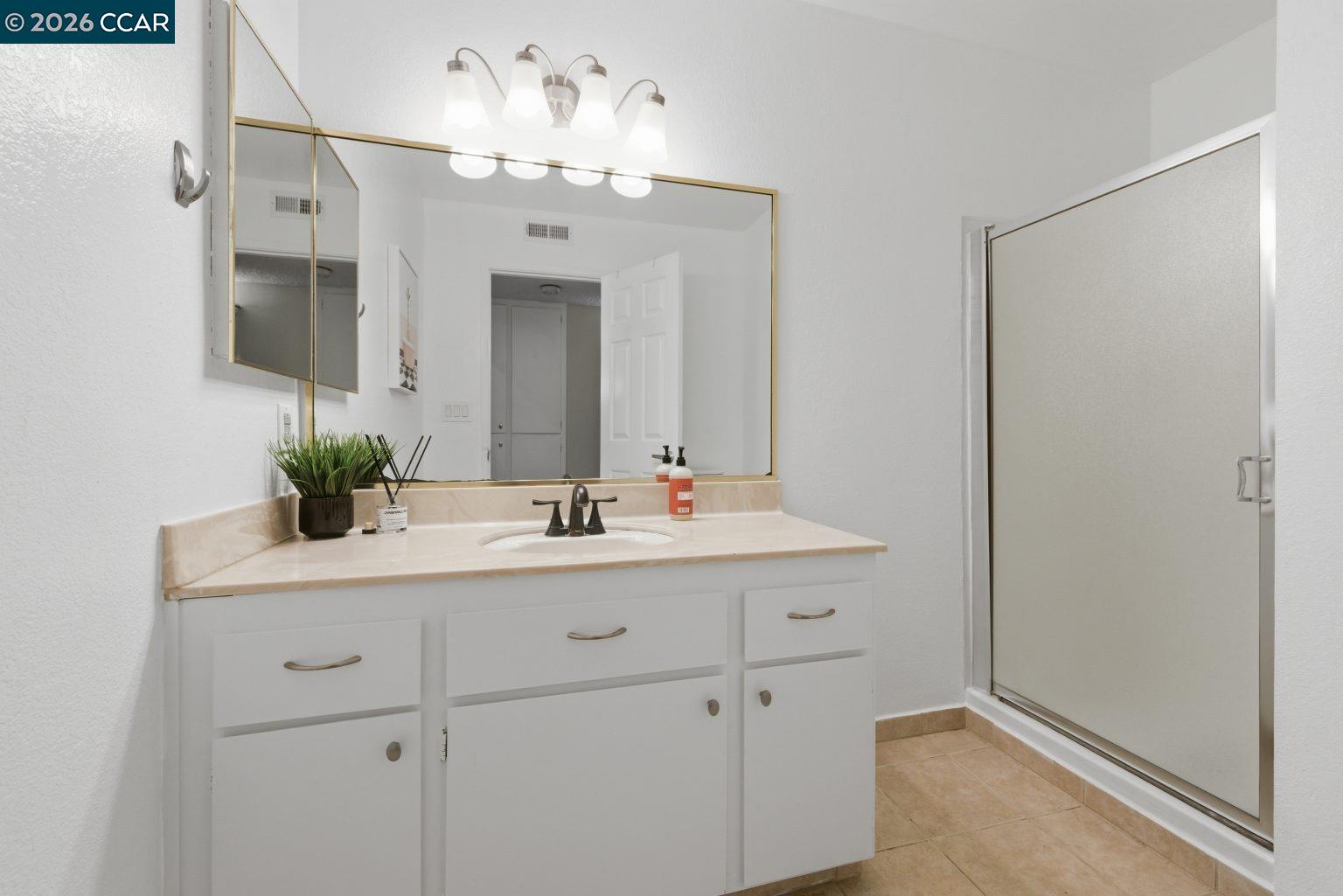Photo #17: 41133198 Listing: Photo #17
