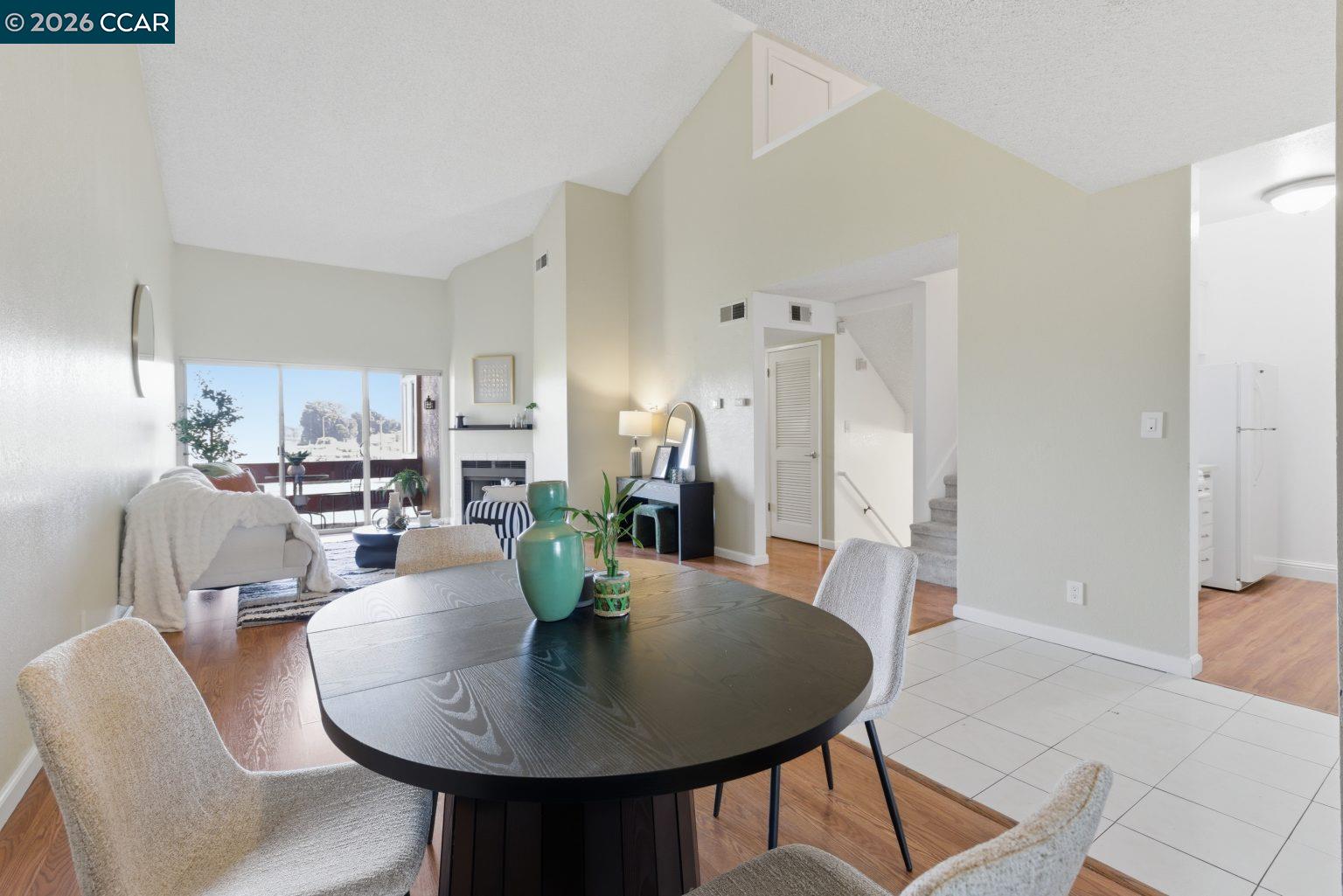Photo #4: 41133198 Listing: Photo #4