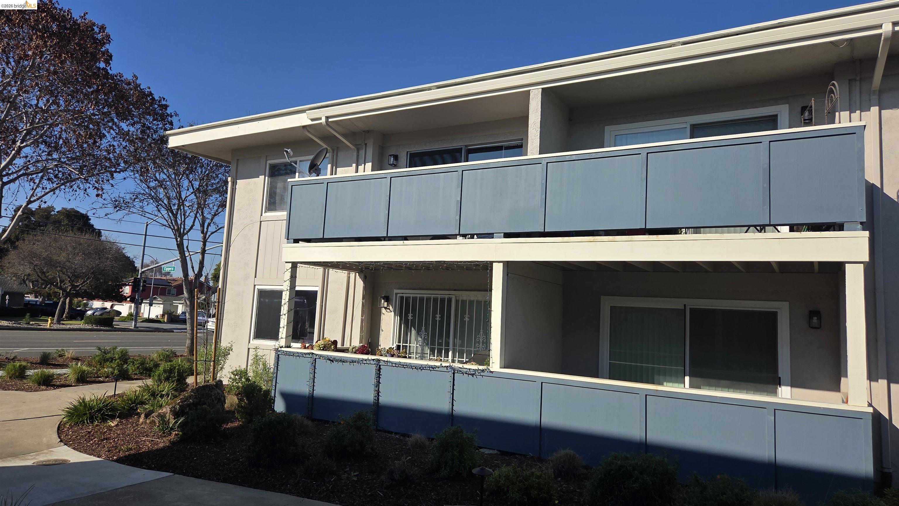 Photo #1: 41133218 Listing: Photo #1