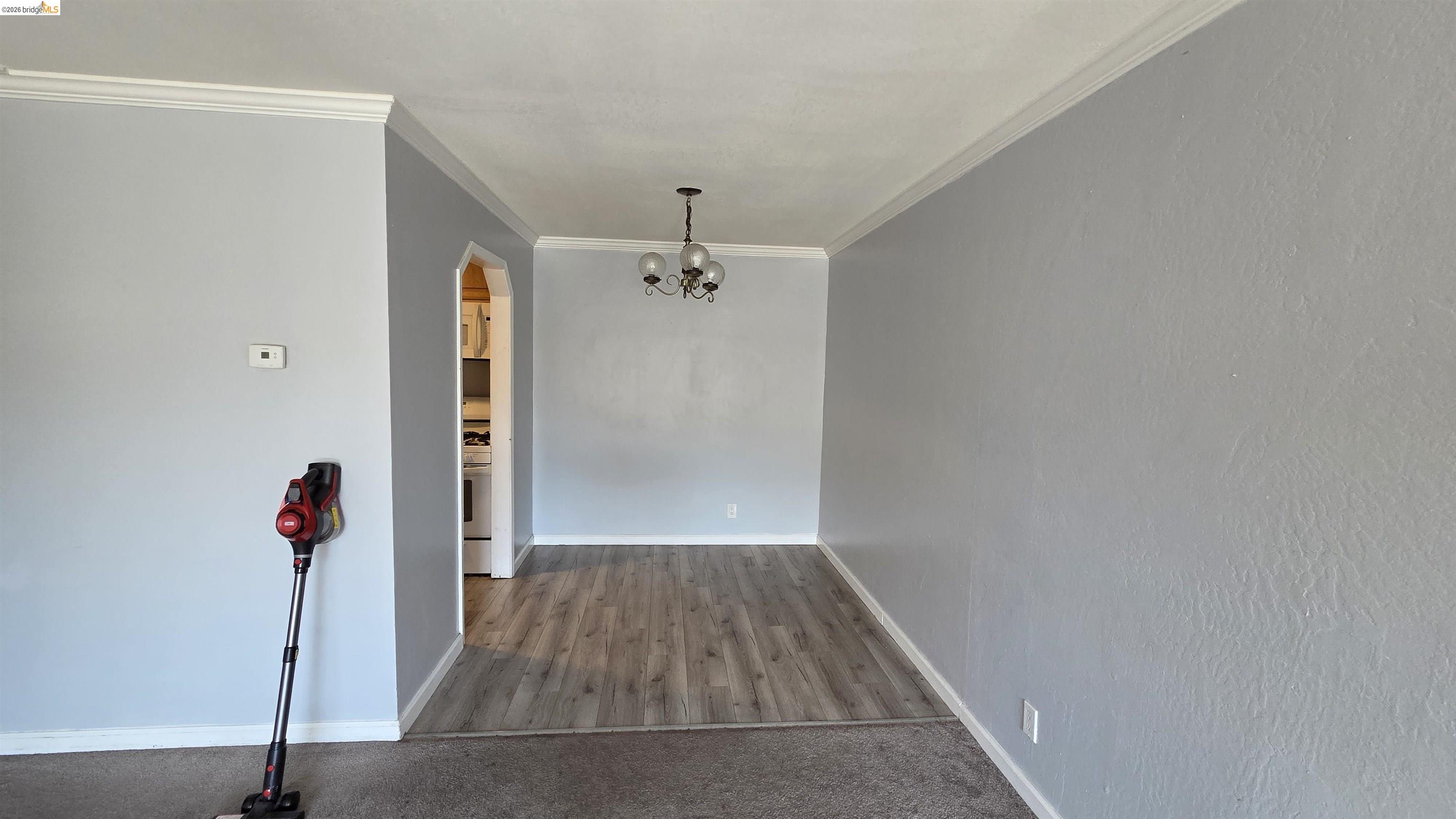 Photo #4: 41133218 Listing: Photo #4