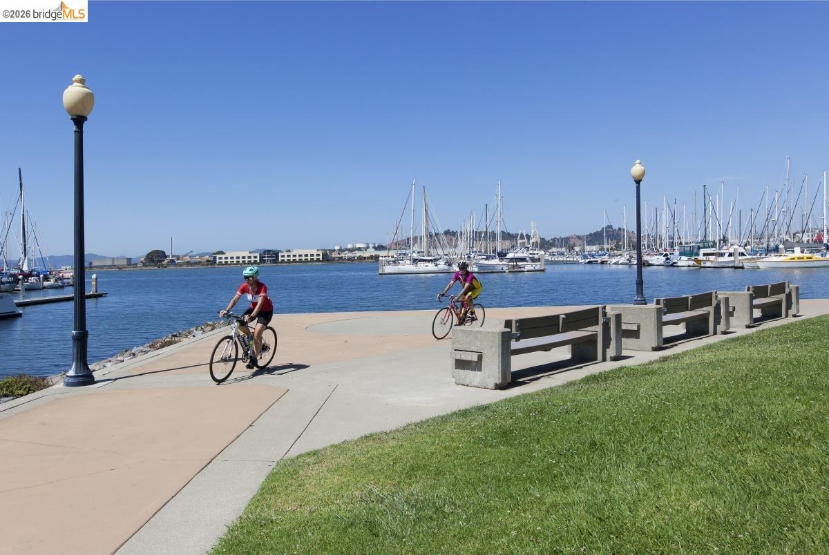 154 Marina Lakes DR, Richmond, CA, 94804