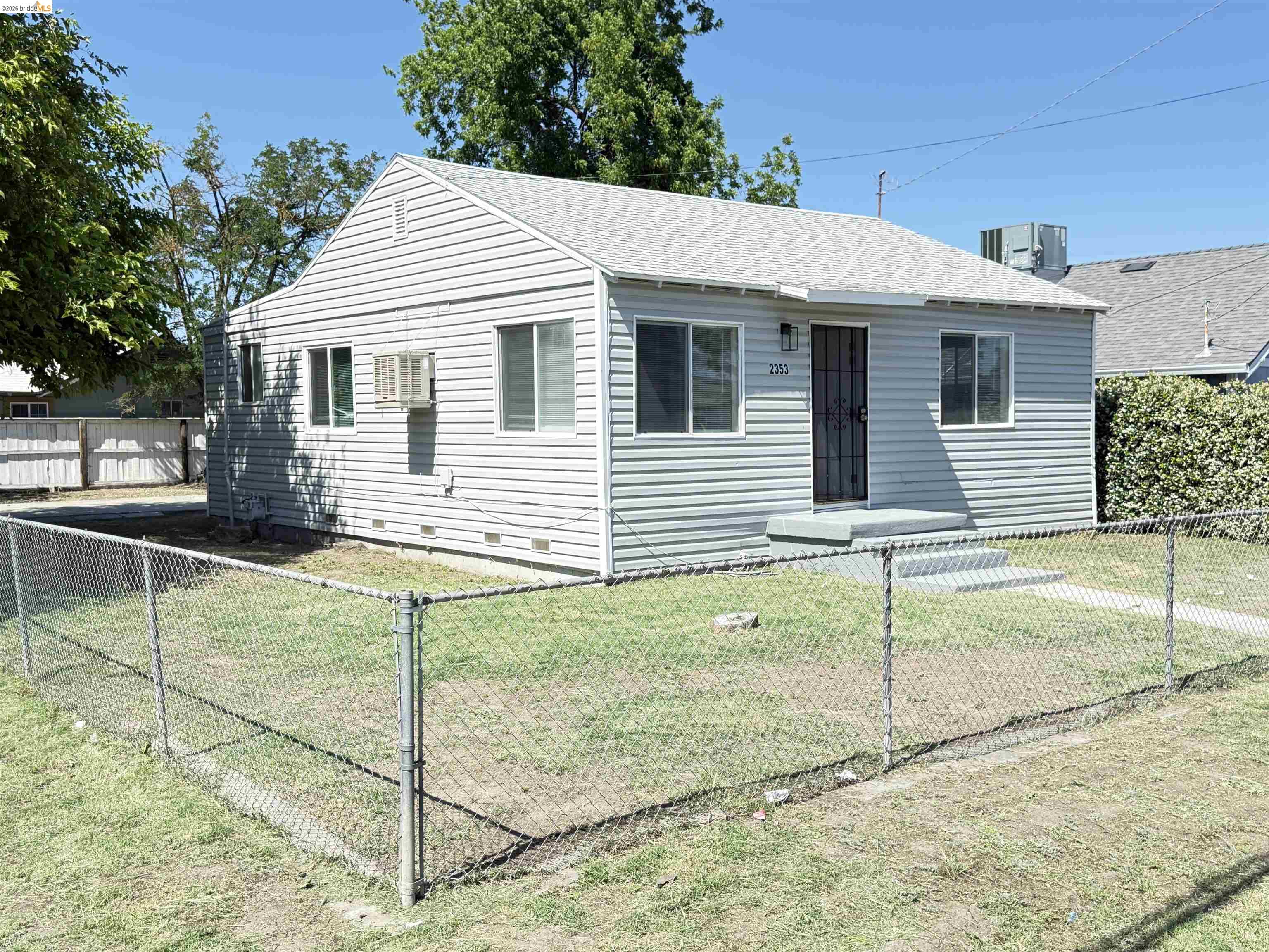 Front Image Thumbnail for EB41133245