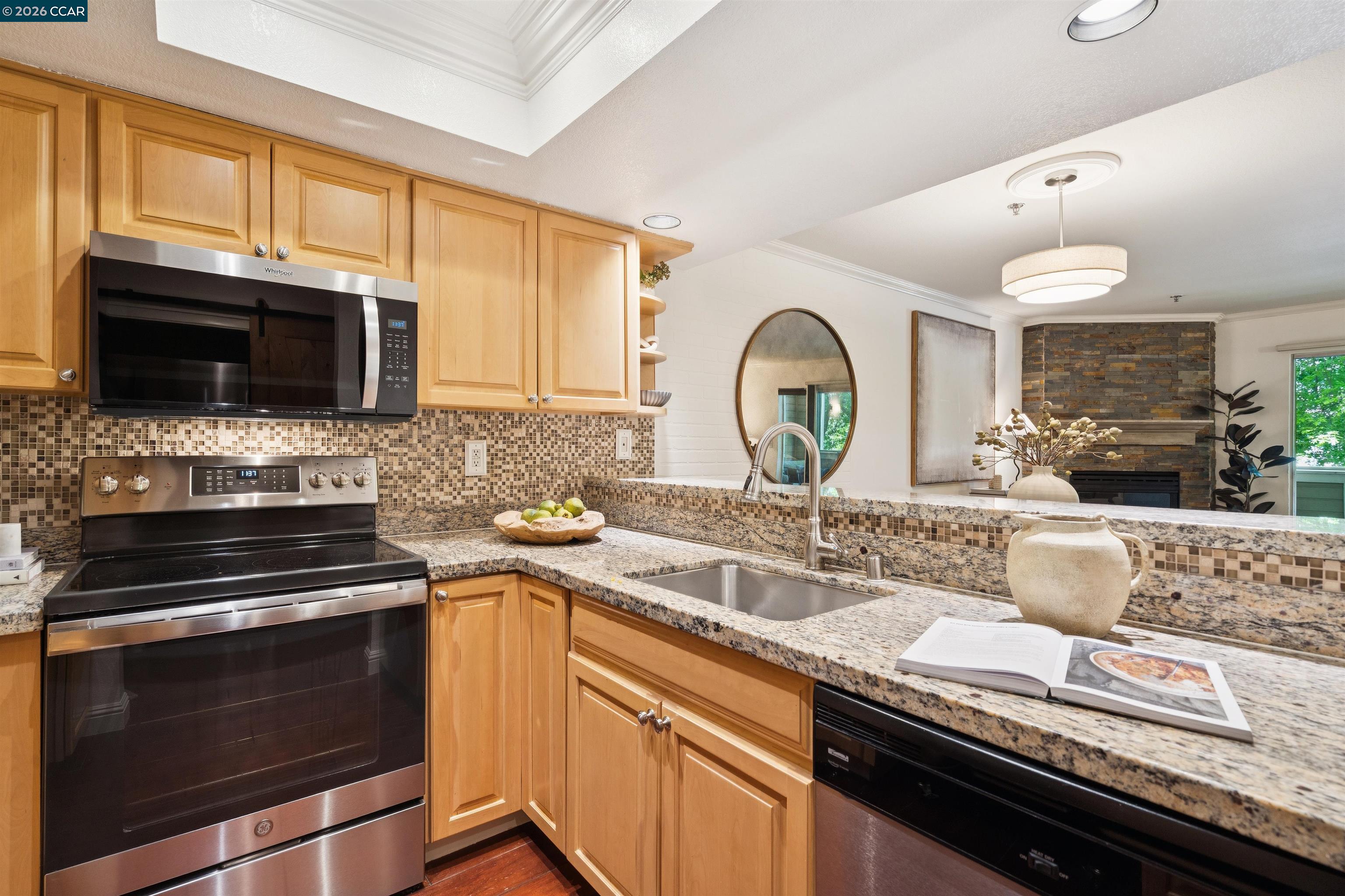 Photo #6: 41133246 Listing: Photo #6