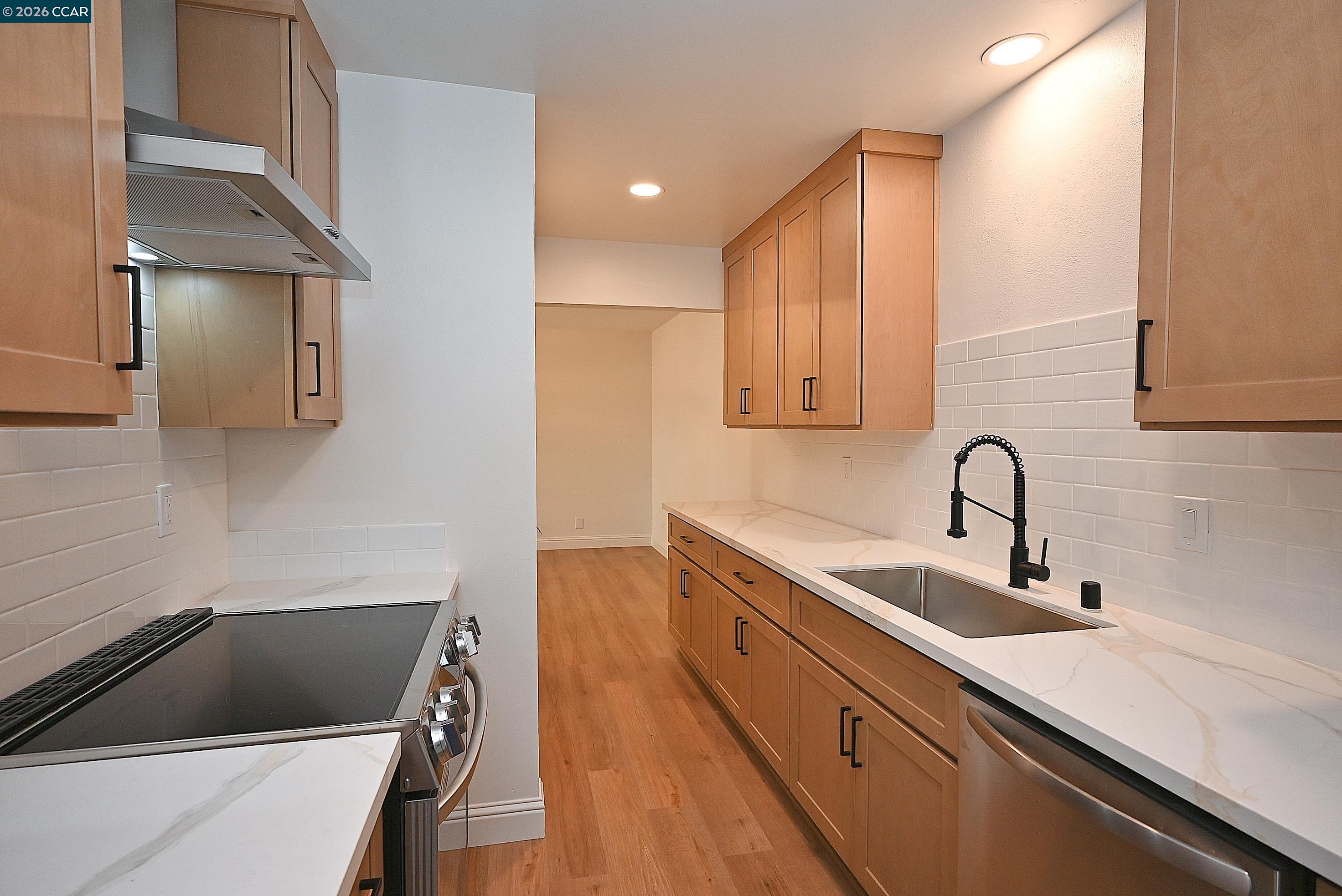 Photo #25: 41133257 Listing: Photo #25