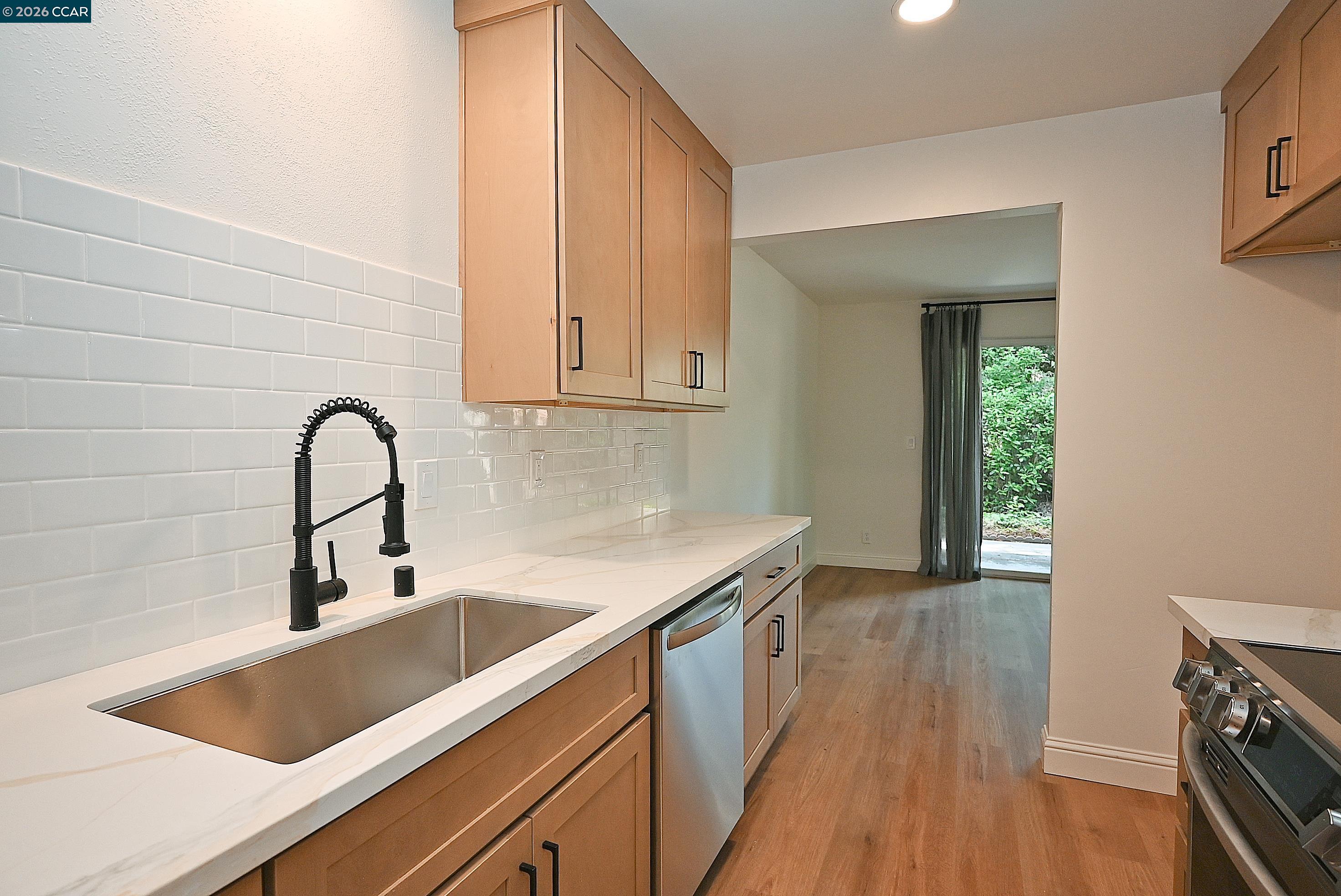Photo #28: 41133257 Listing: Photo #28