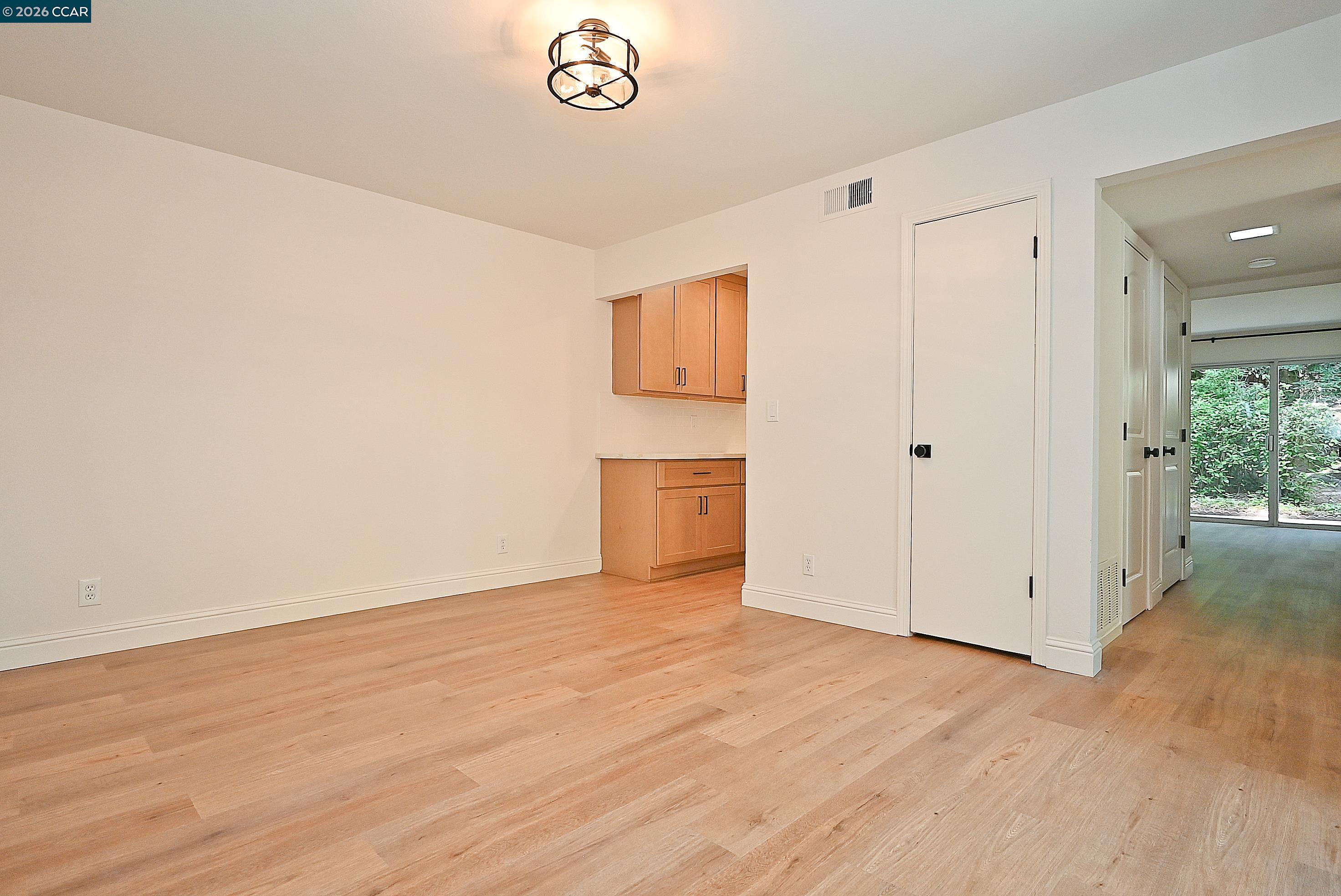 Photo #32: 41133257 Listing: Photo #32