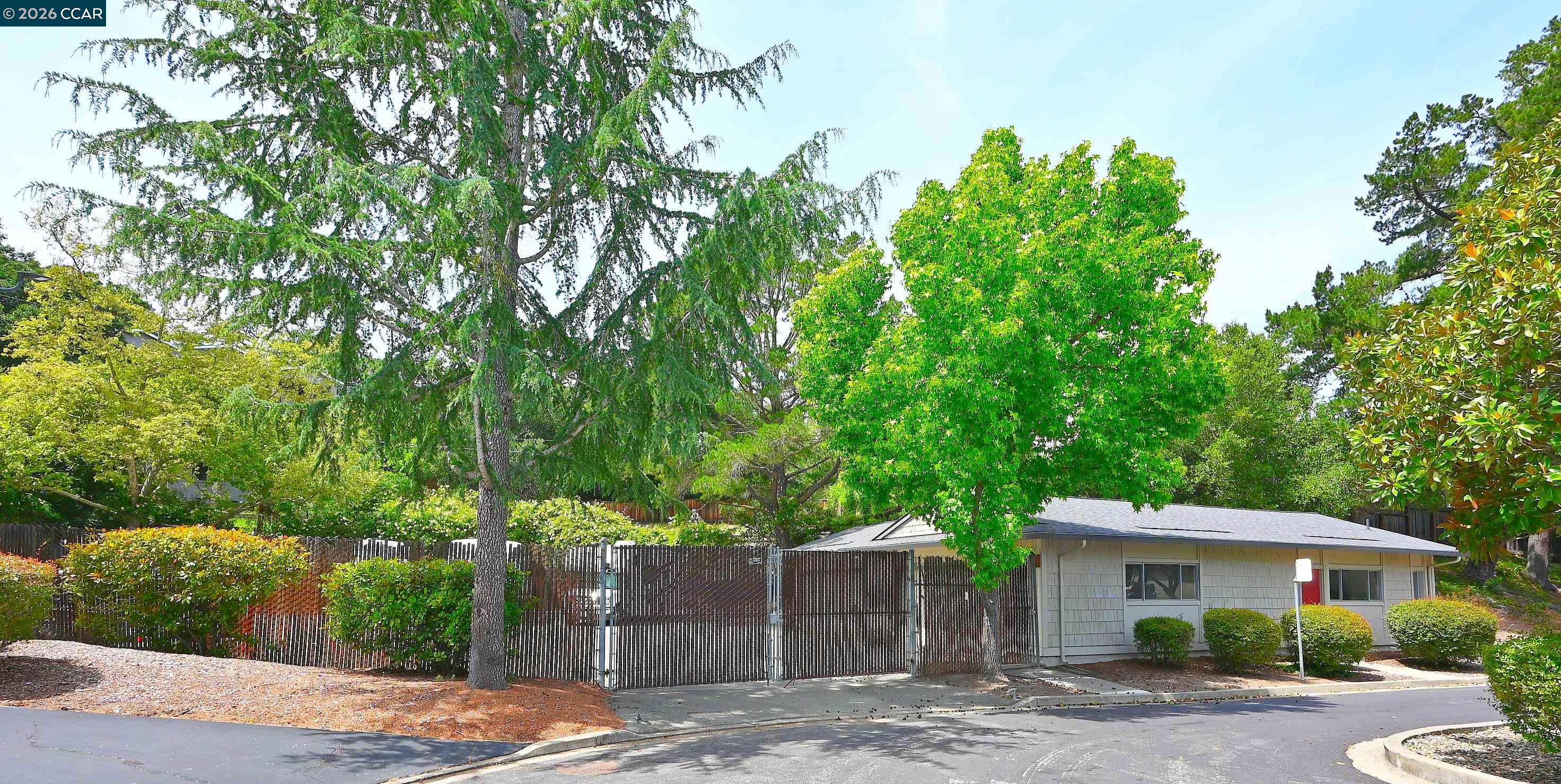 Photo #48: 41133257 Listing: Photo #48