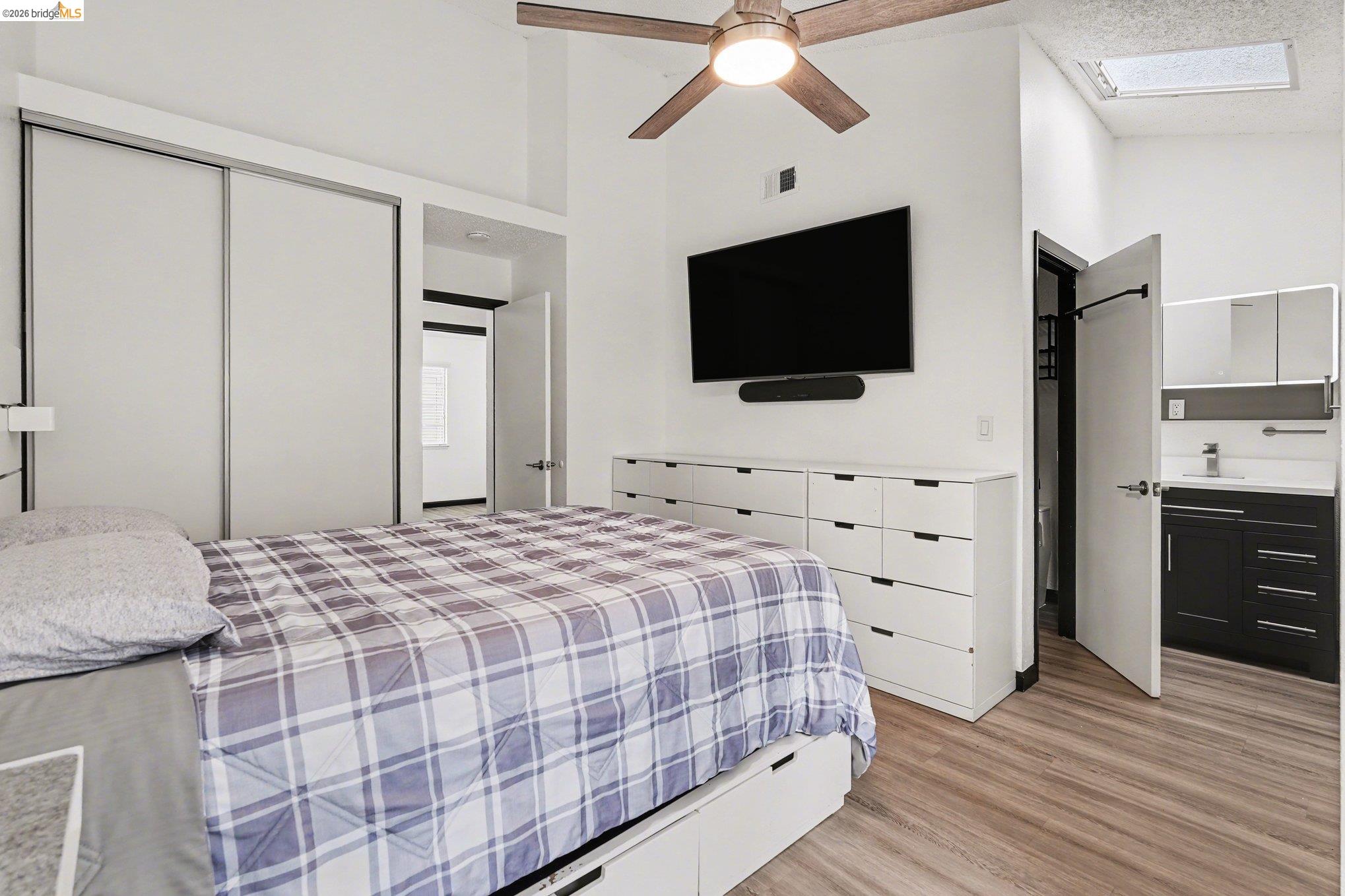 Photo #13: 41133265 Listing: Photo #13