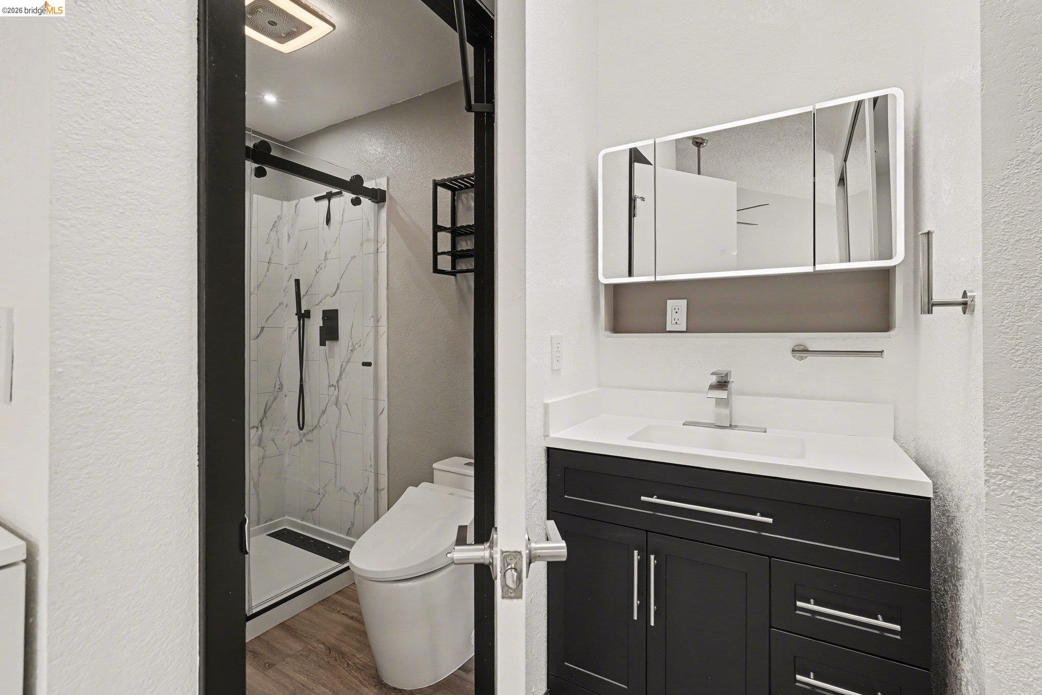 Photo #15: 41133265 Listing: Photo #15