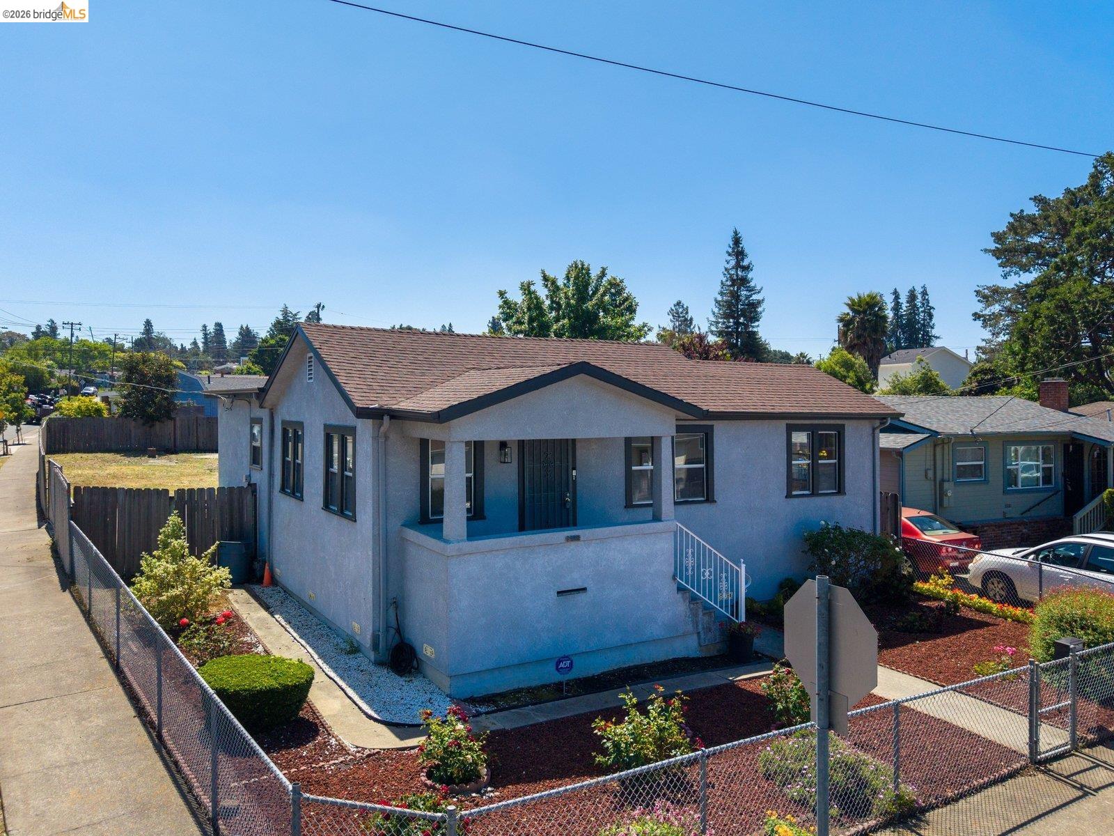 3986 Delmont Ave