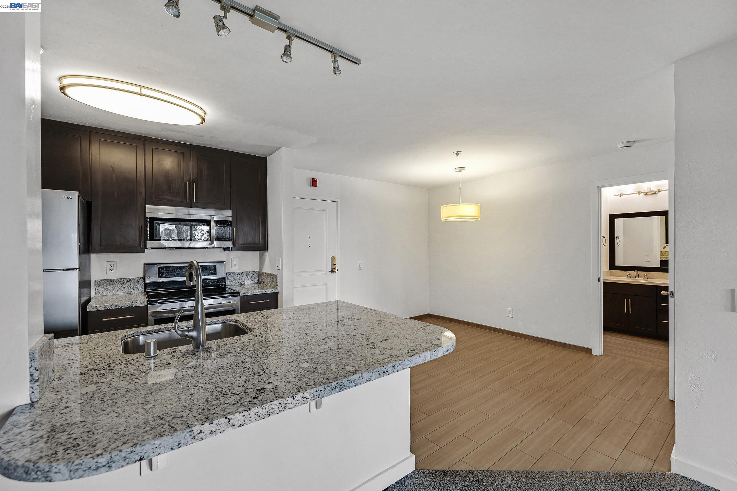 Photo #20: 41133277 Listing: Photo #20