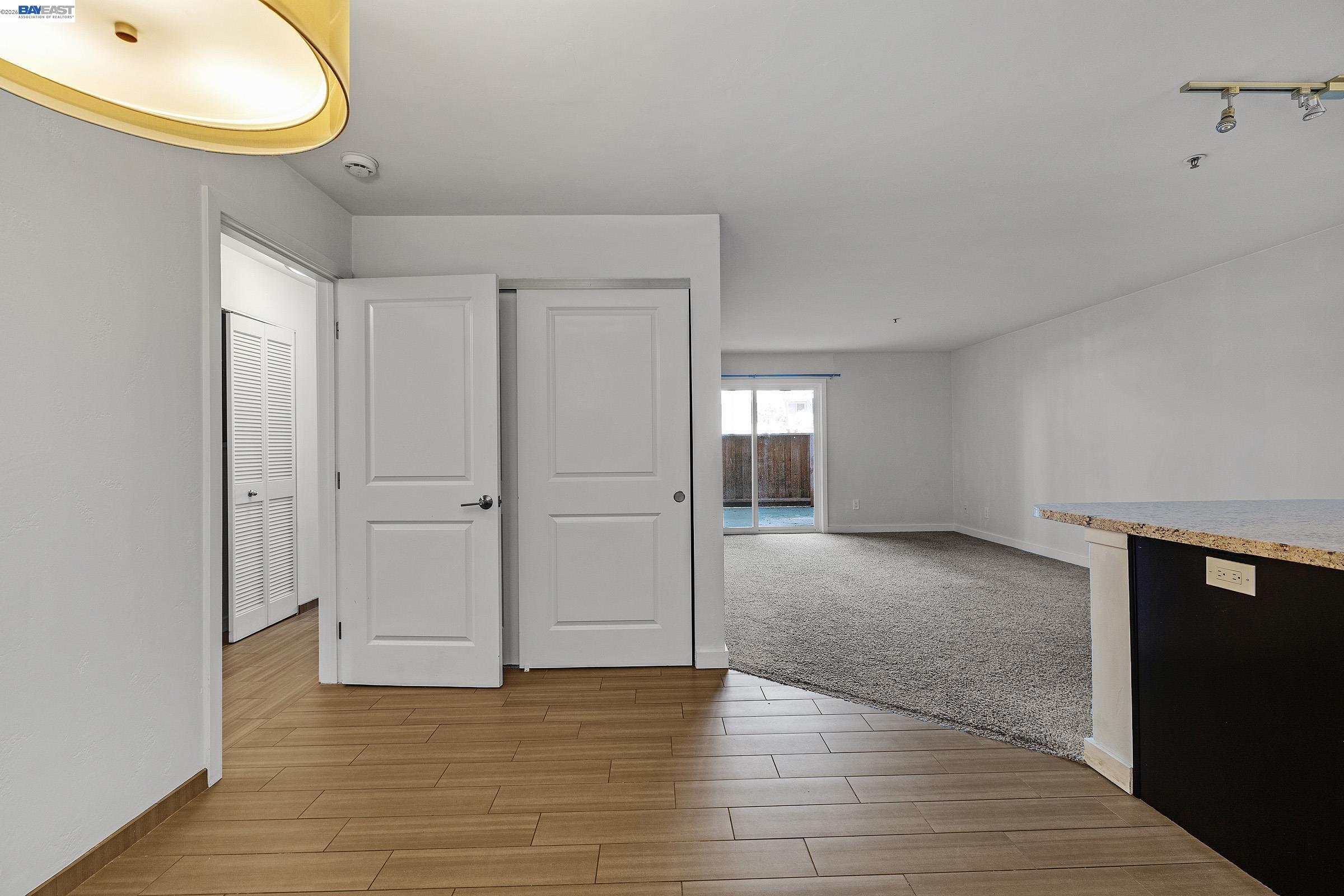 Photo #6: 41133277 Listing: Photo #6
