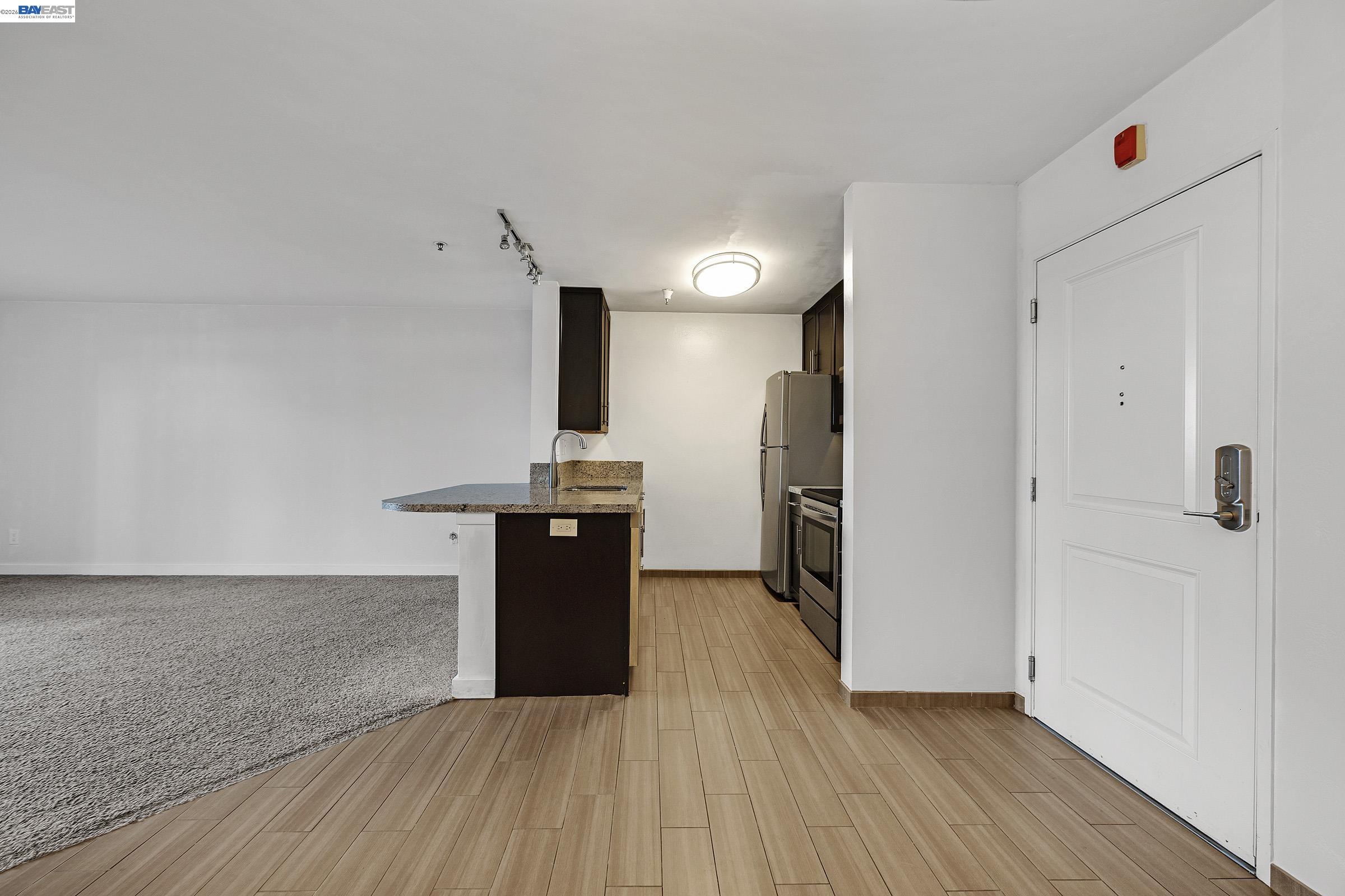 Photo #8: 41133277 Listing: Photo #8