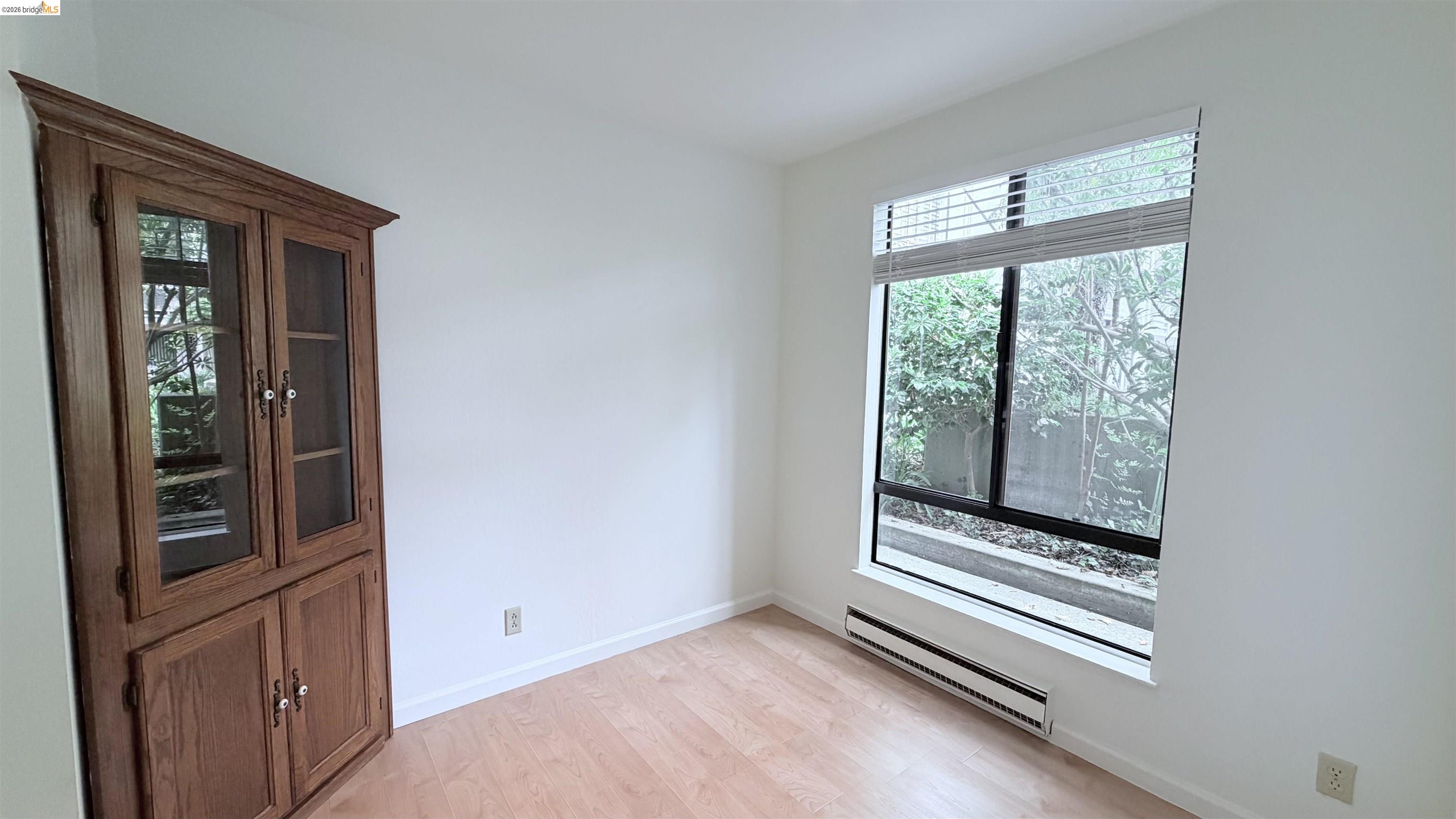 Photo #4: 41133291 Listing: Photo #4