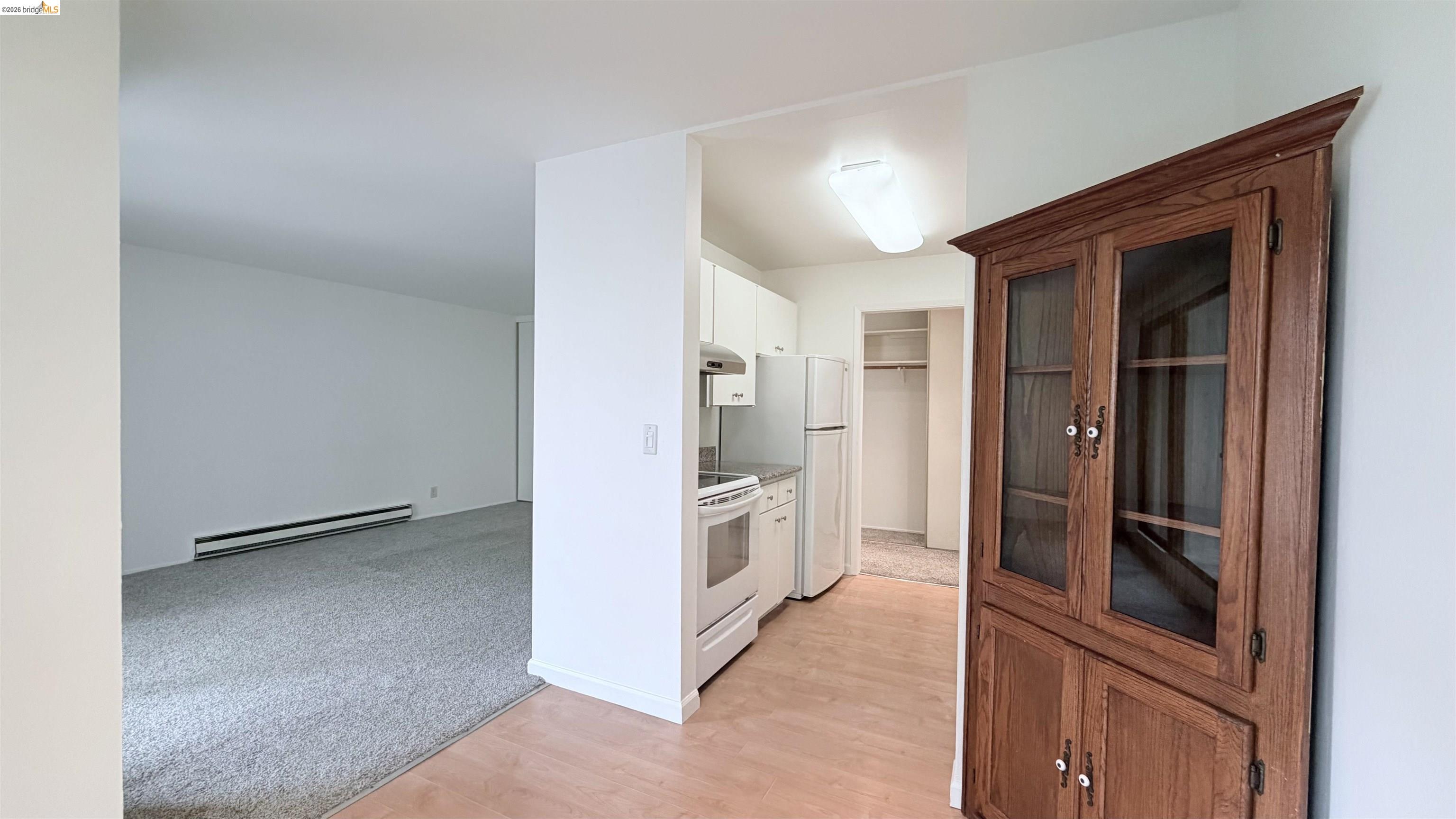 Photo #5: 41133291 Listing: Photo #5