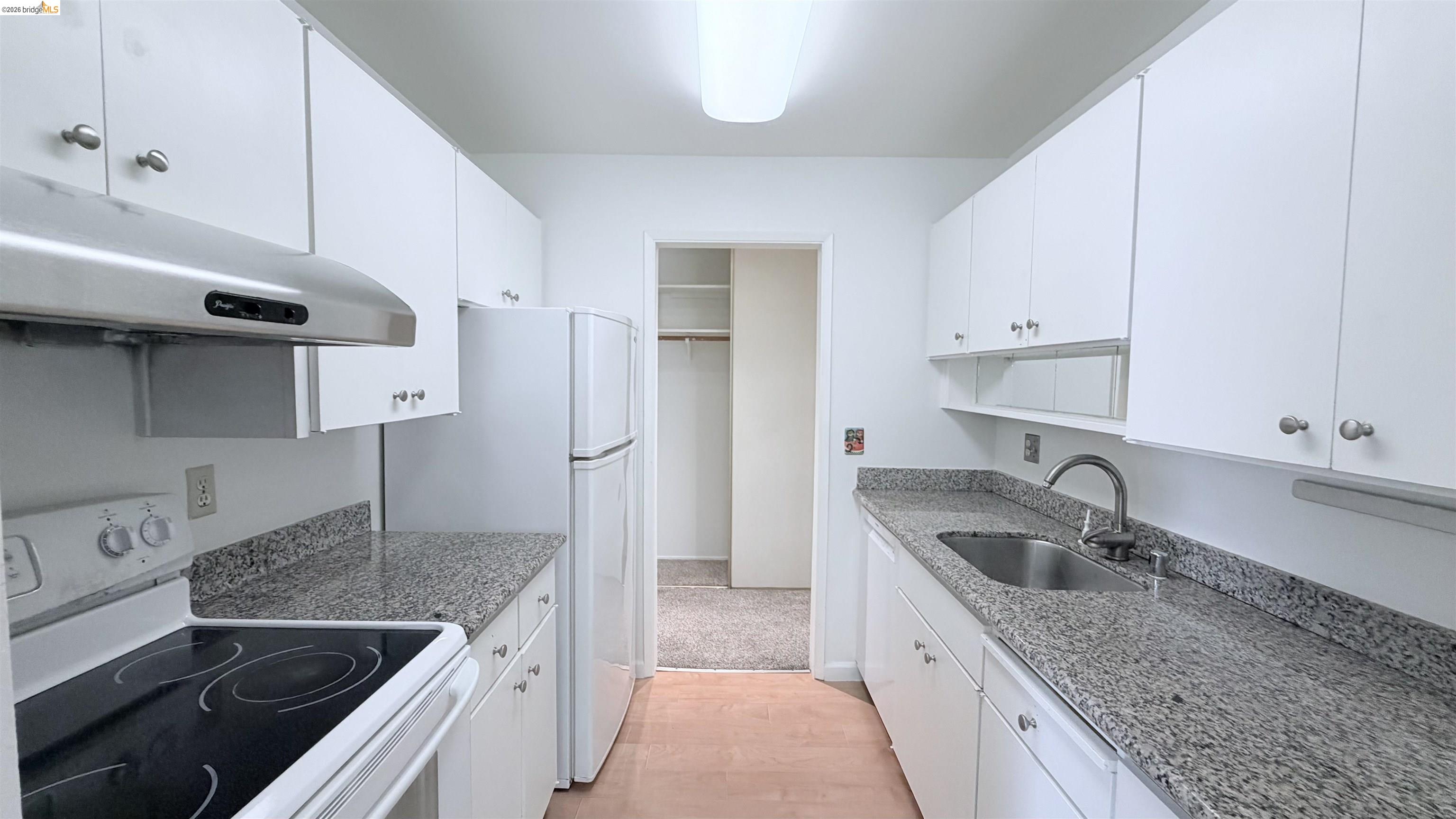 Photo #7: 41133291 Listing: Photo #7