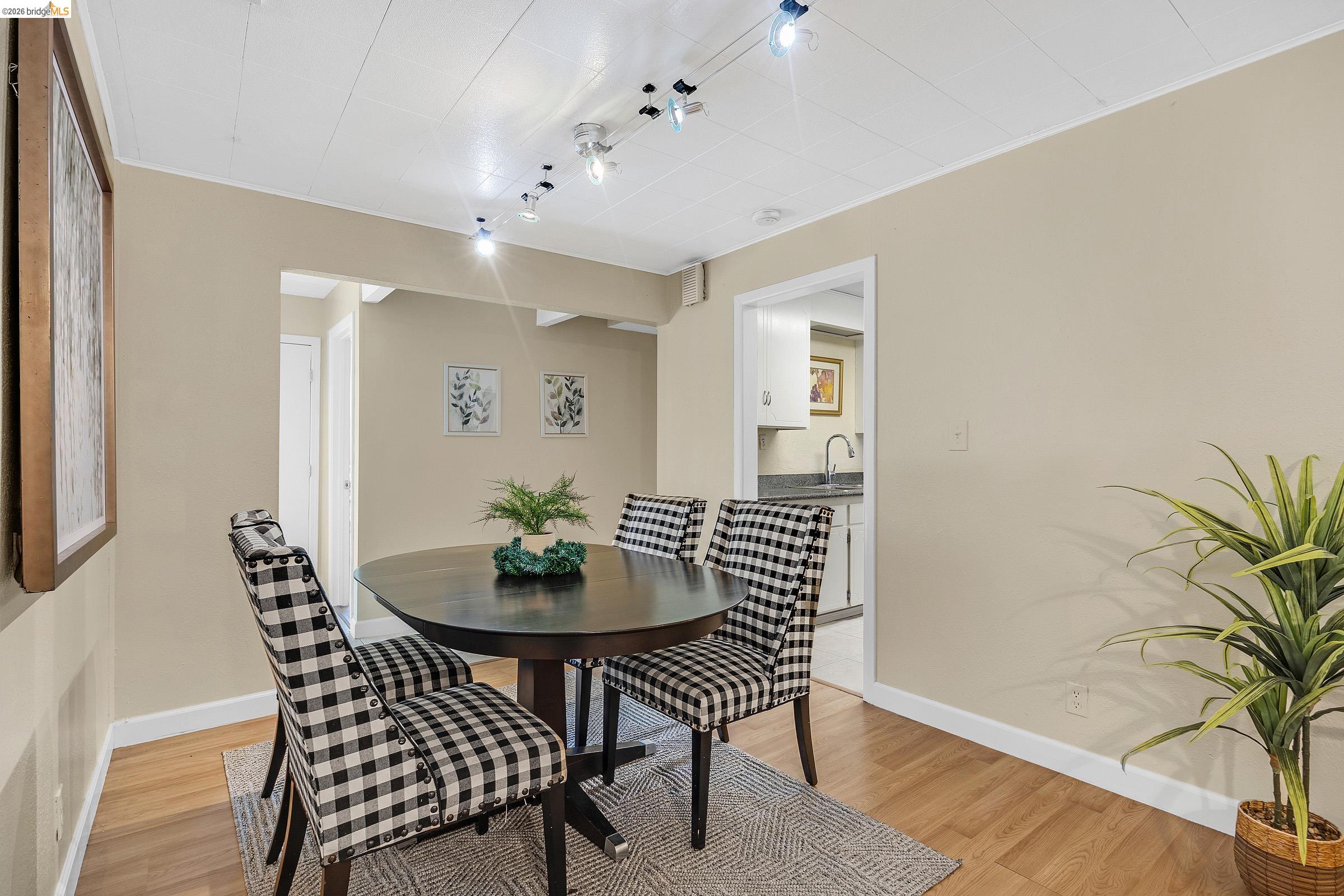 259 Gloria Dr