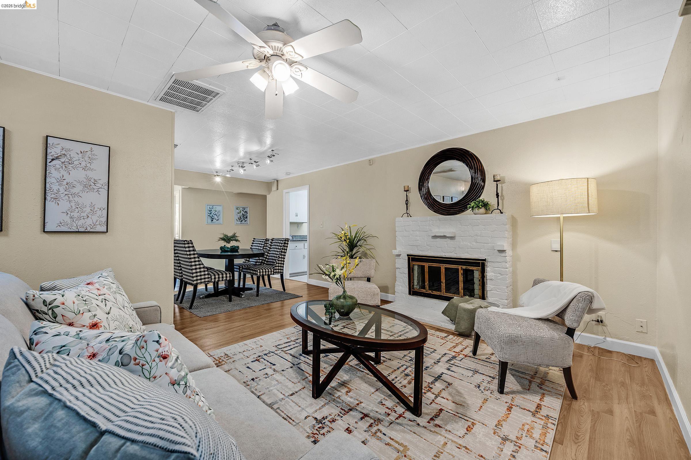 259 Gloria Dr
