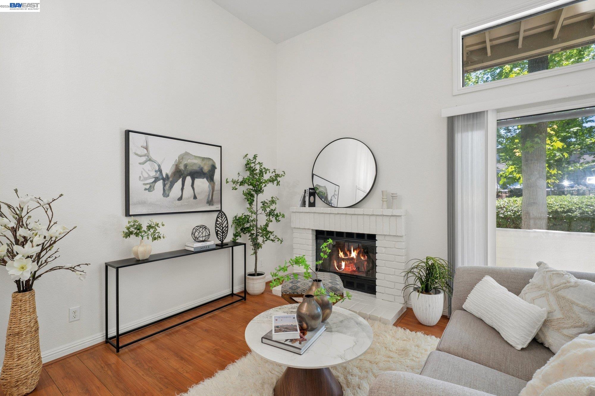 Photo #2: 41133305 Listing: Photo #2