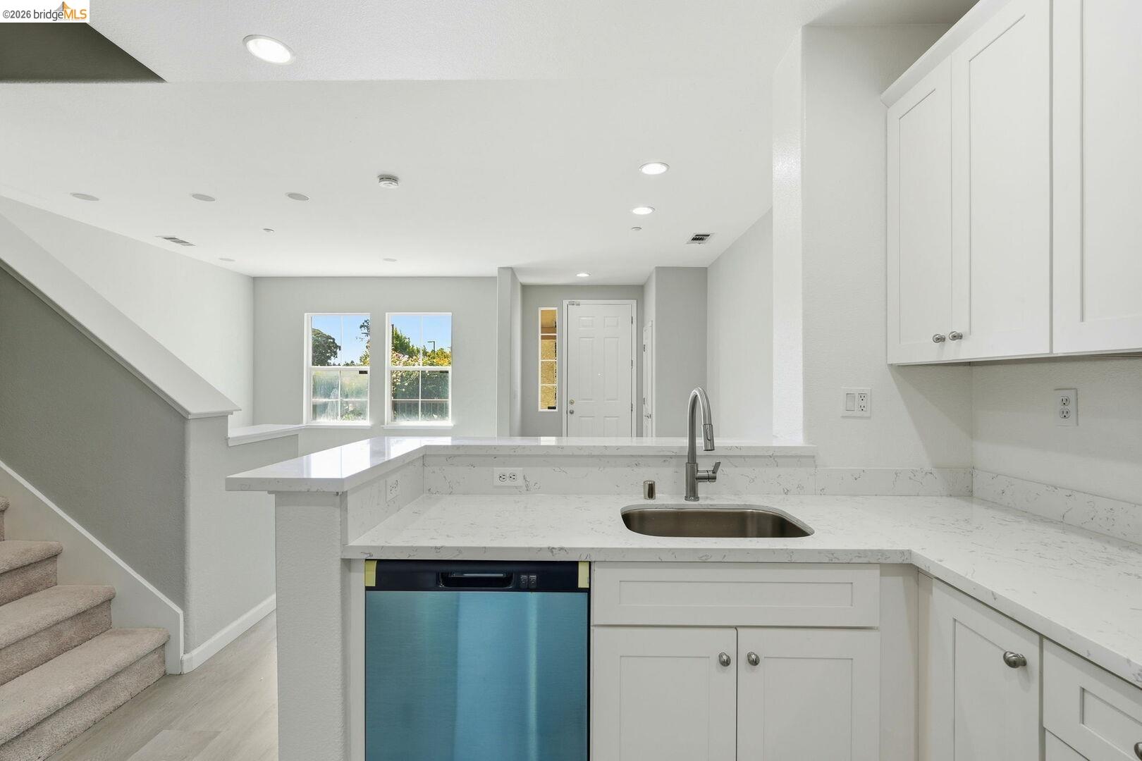 Photo #12: 41133312 Listing: Photo #12