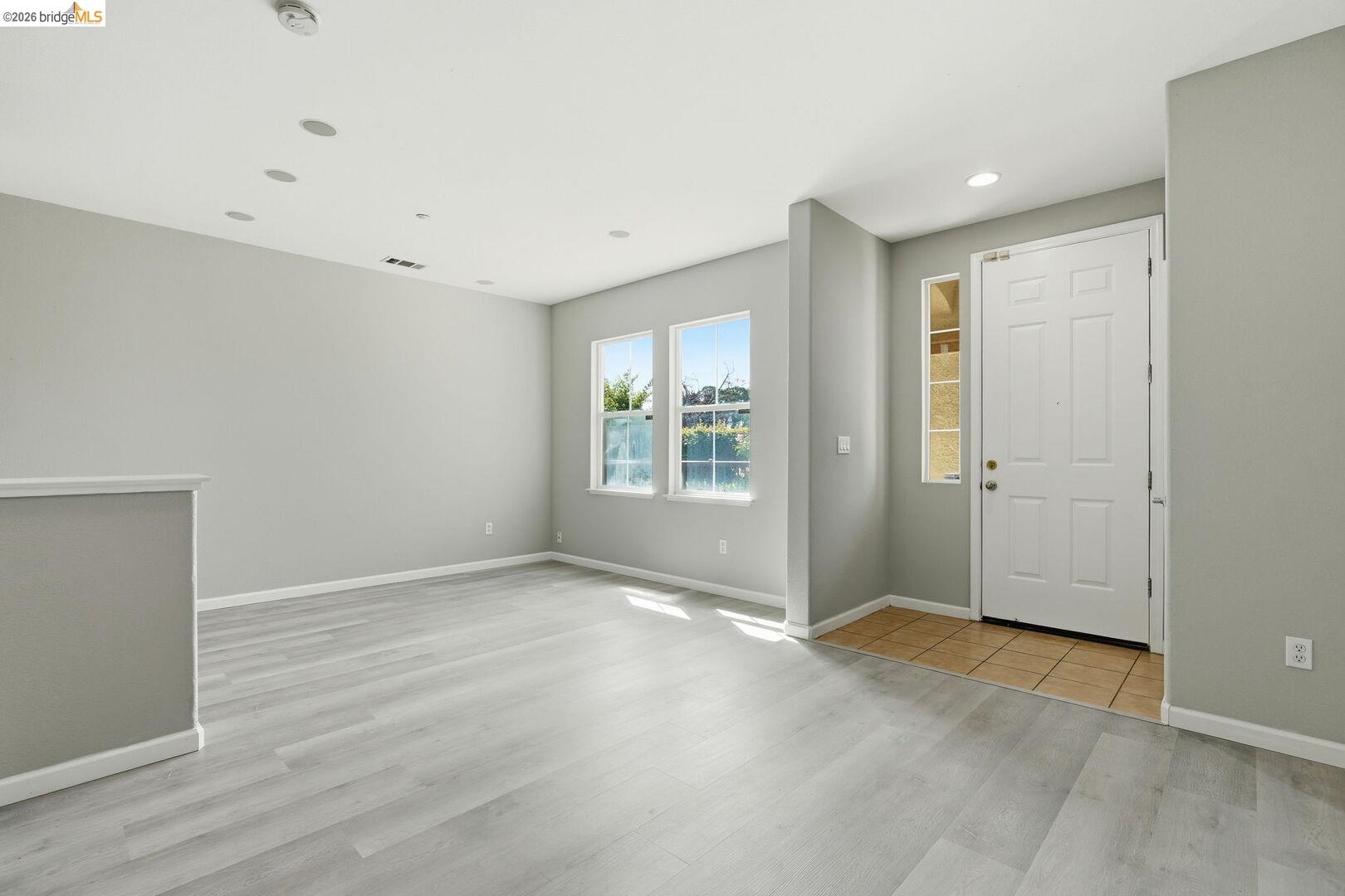 Photo #4: 41133312 Listing: Photo #4