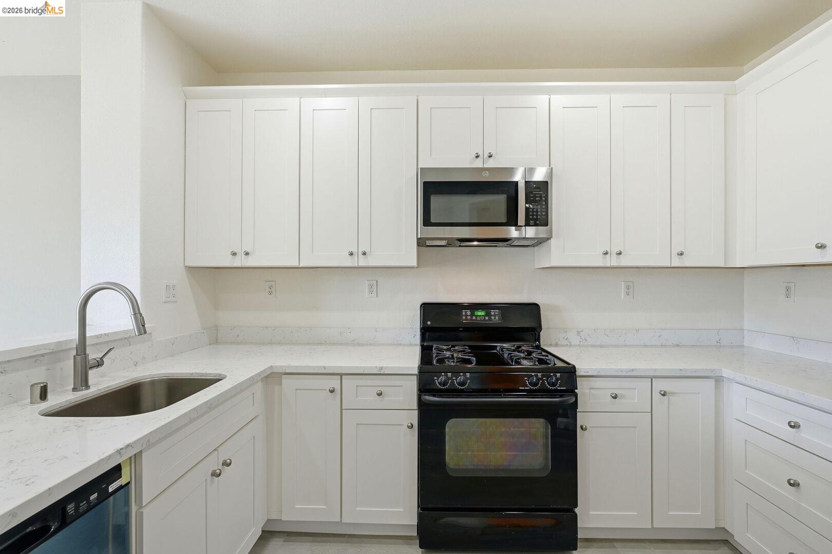 Photo #10: 41133312 Listing: Photo #10