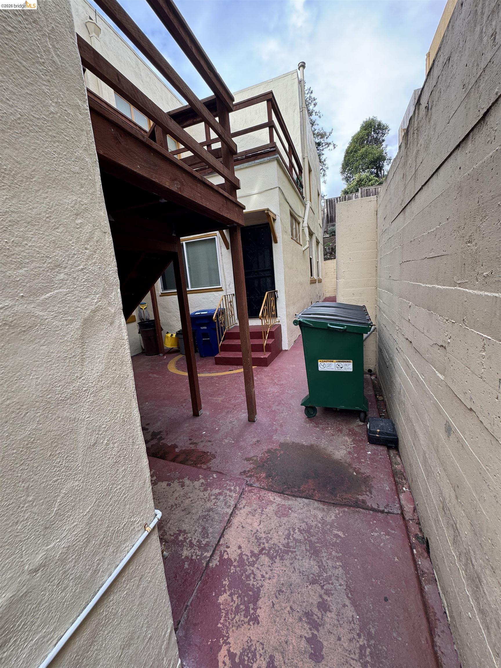 2100 5th Ave, Oakland CA 94606 — photo 25
