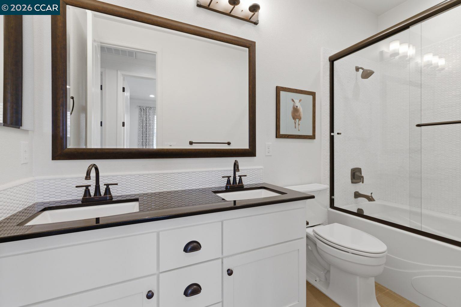 Photo #44: 41133340 Listing: Photo #44