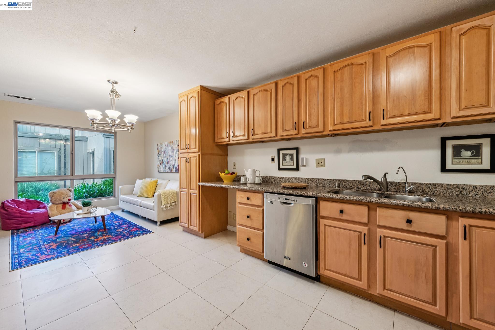 Photo #12: 41133346 Listing: Photo #12