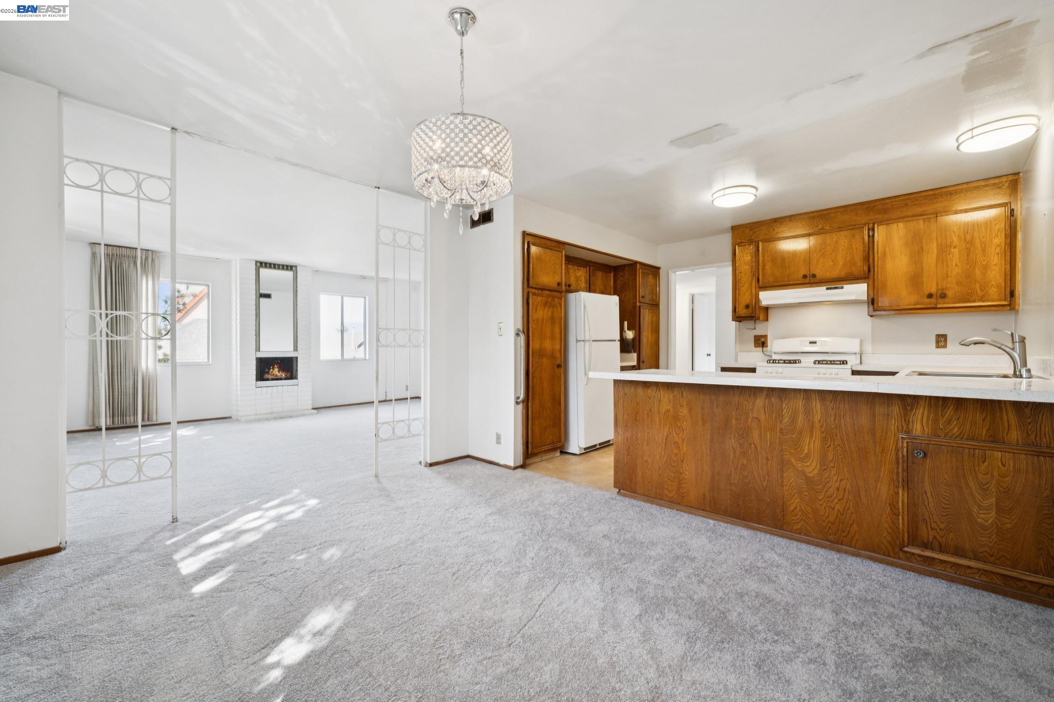 Photo #11: 41133348 Listing: Photo #11