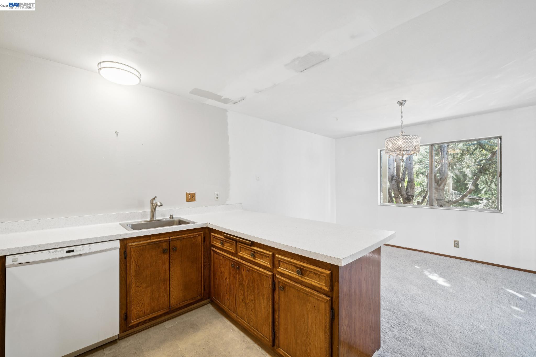 Photo #13: 41133348 Listing: Photo #13