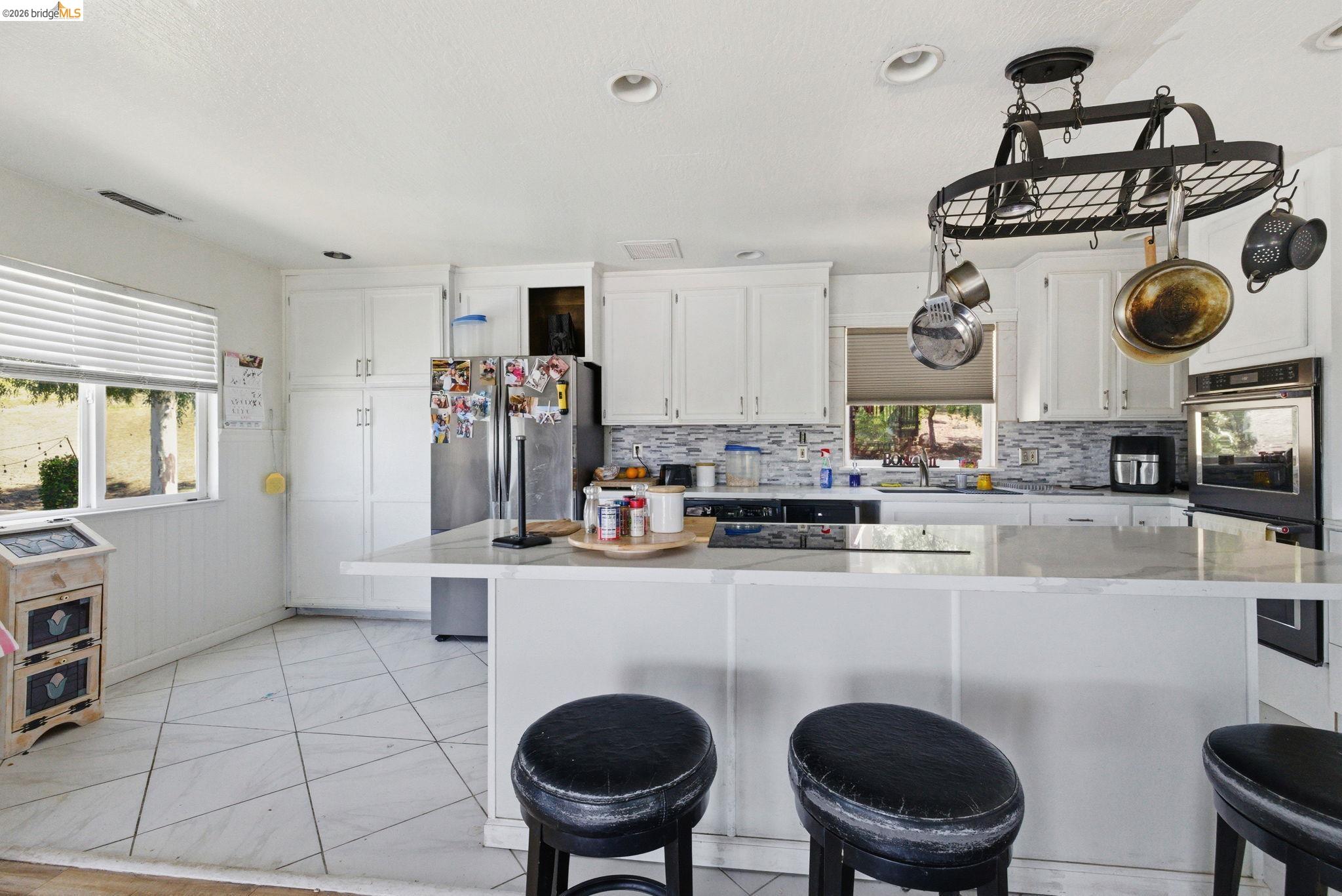 609 Dolores Way, Copperopolis CA 95228 — photo 3