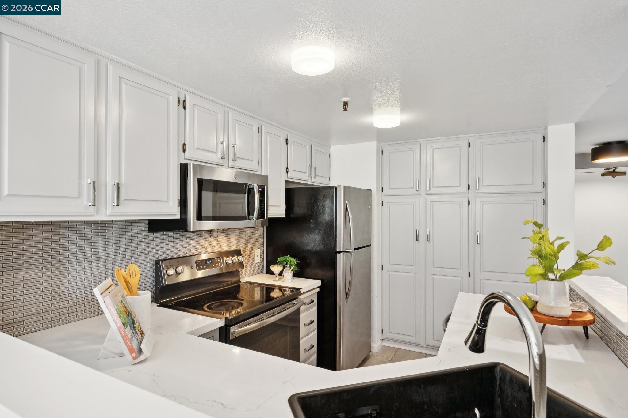Photo #17: 41133355 Listing: Photo #17