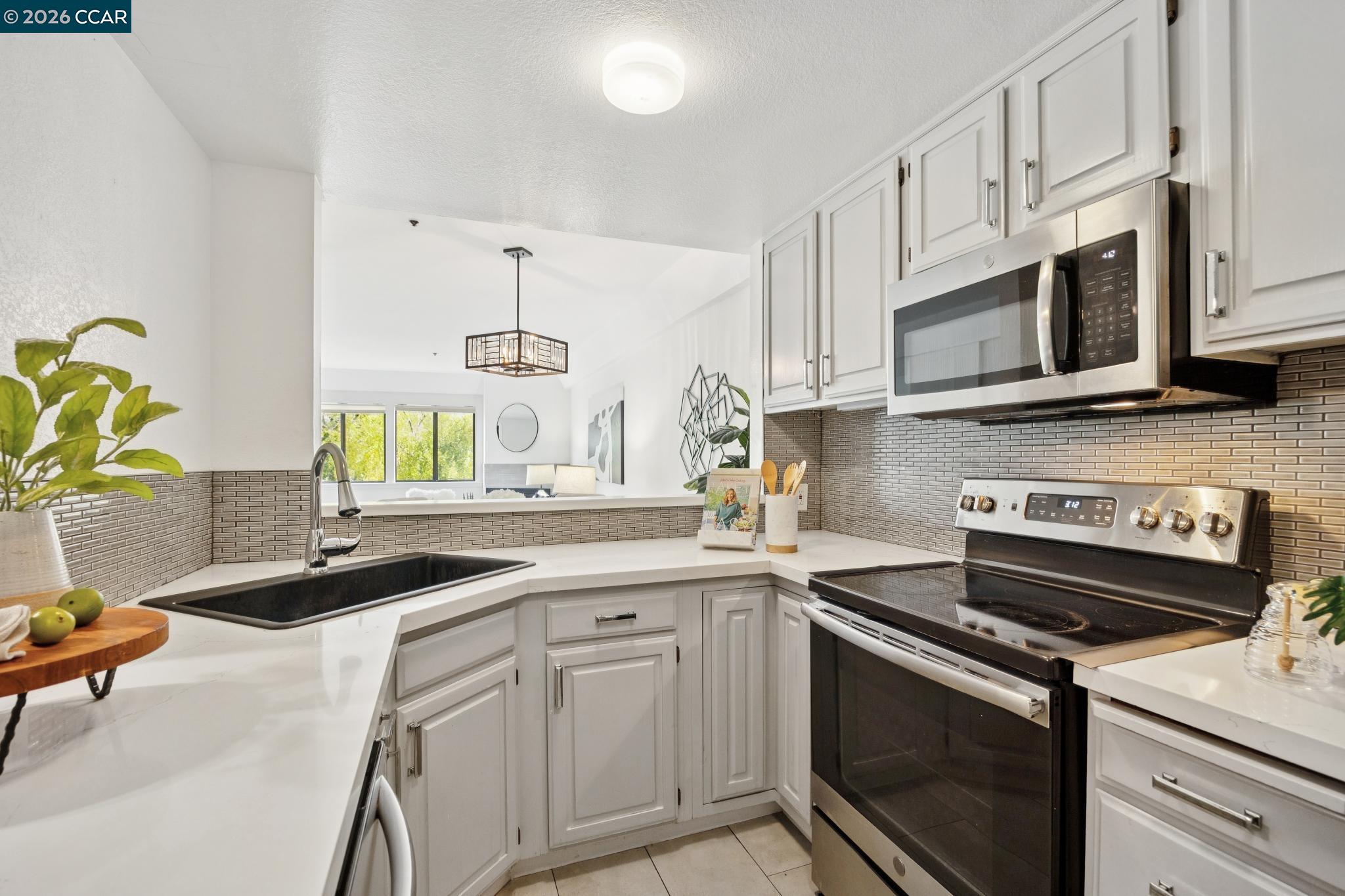 Photo #9: 41133355 Listing: Photo #9